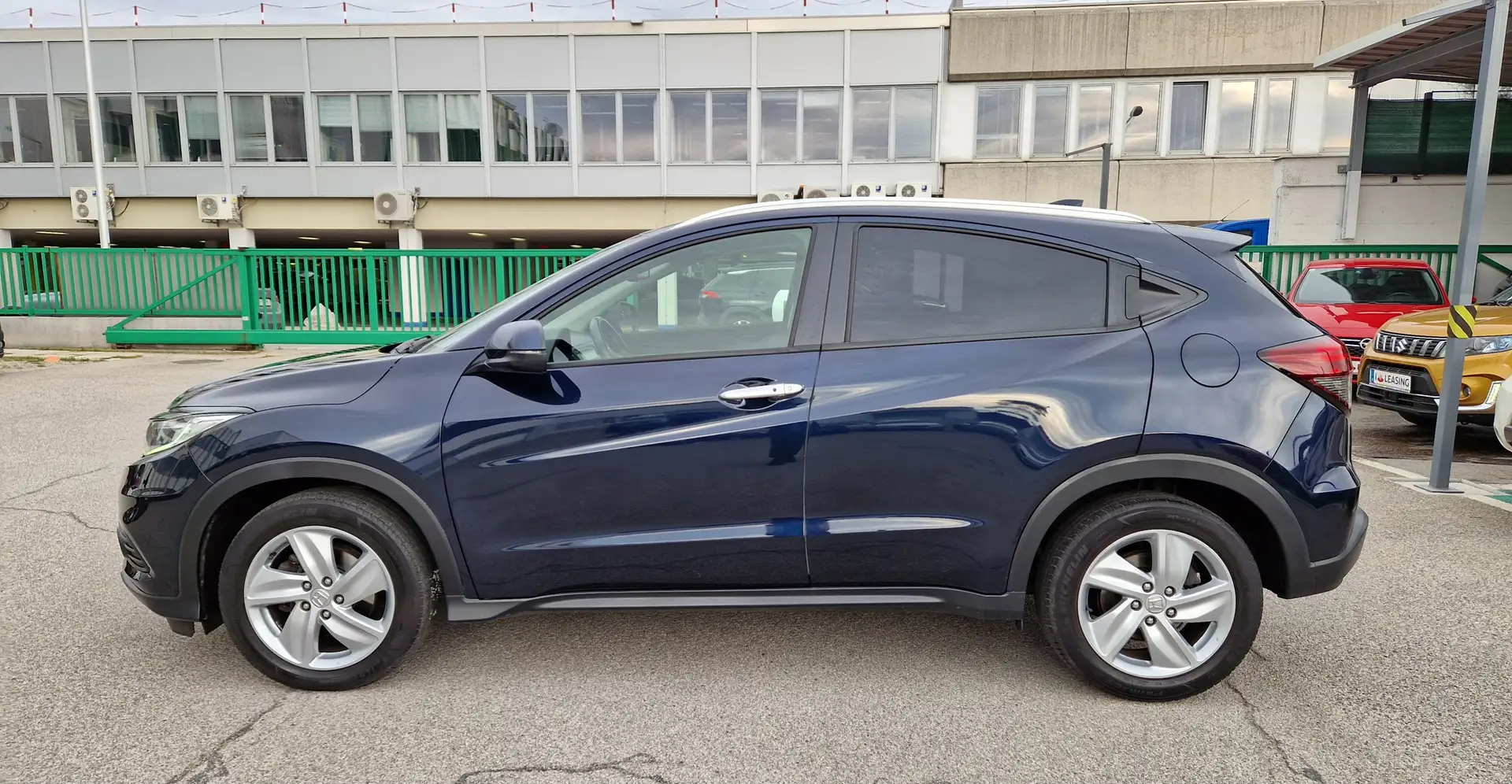 Honda HR-V HR-V 1,5 i-VTEC Executive CVT Executive Blau - 2