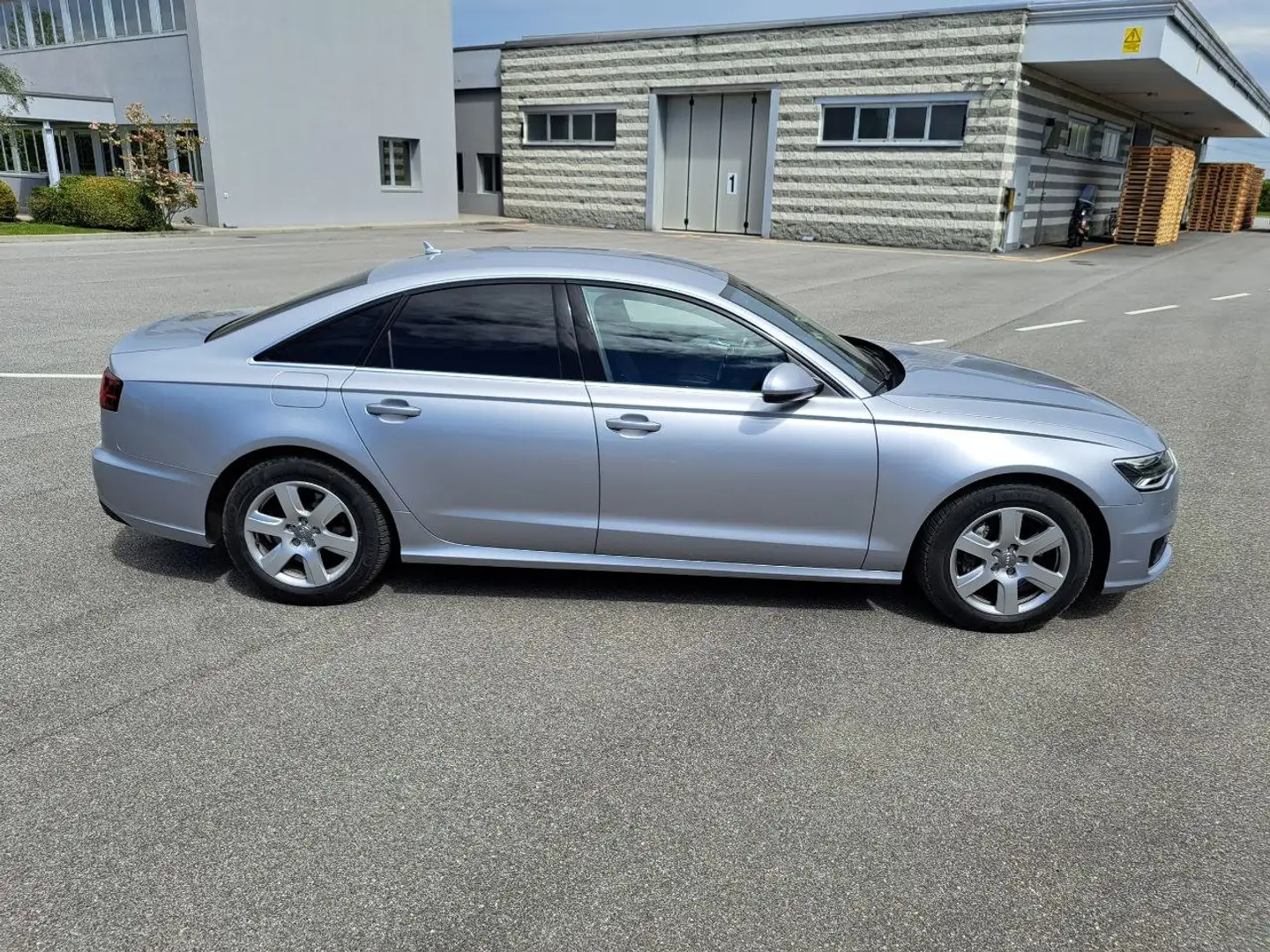 Audi A6 A6 3.0 tdi Business quattro 218cv s-tronic Ezüst - 1
