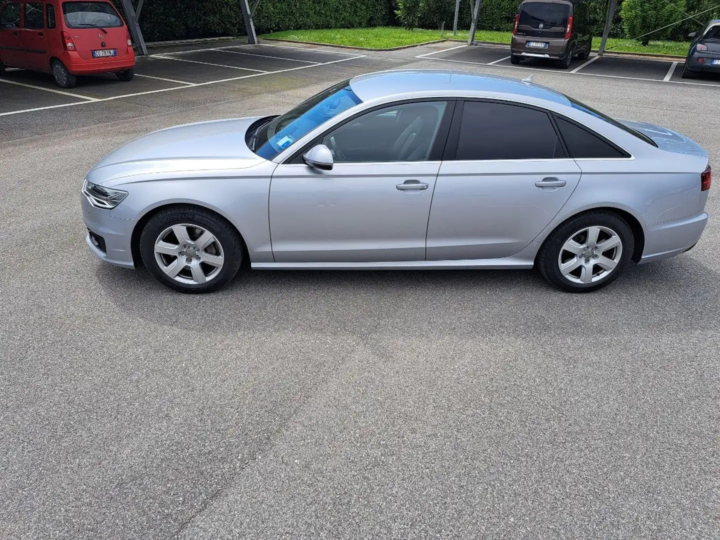 Audi A6 A6 3.0 tdi Business quattro 218cv s-tronic Ezüst - 2