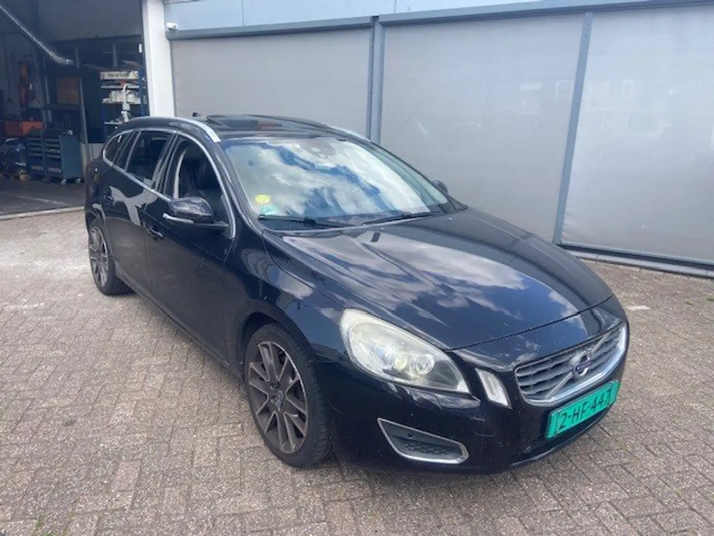 Volvo V60 V60 2.4 D5 Summum Noir - 2