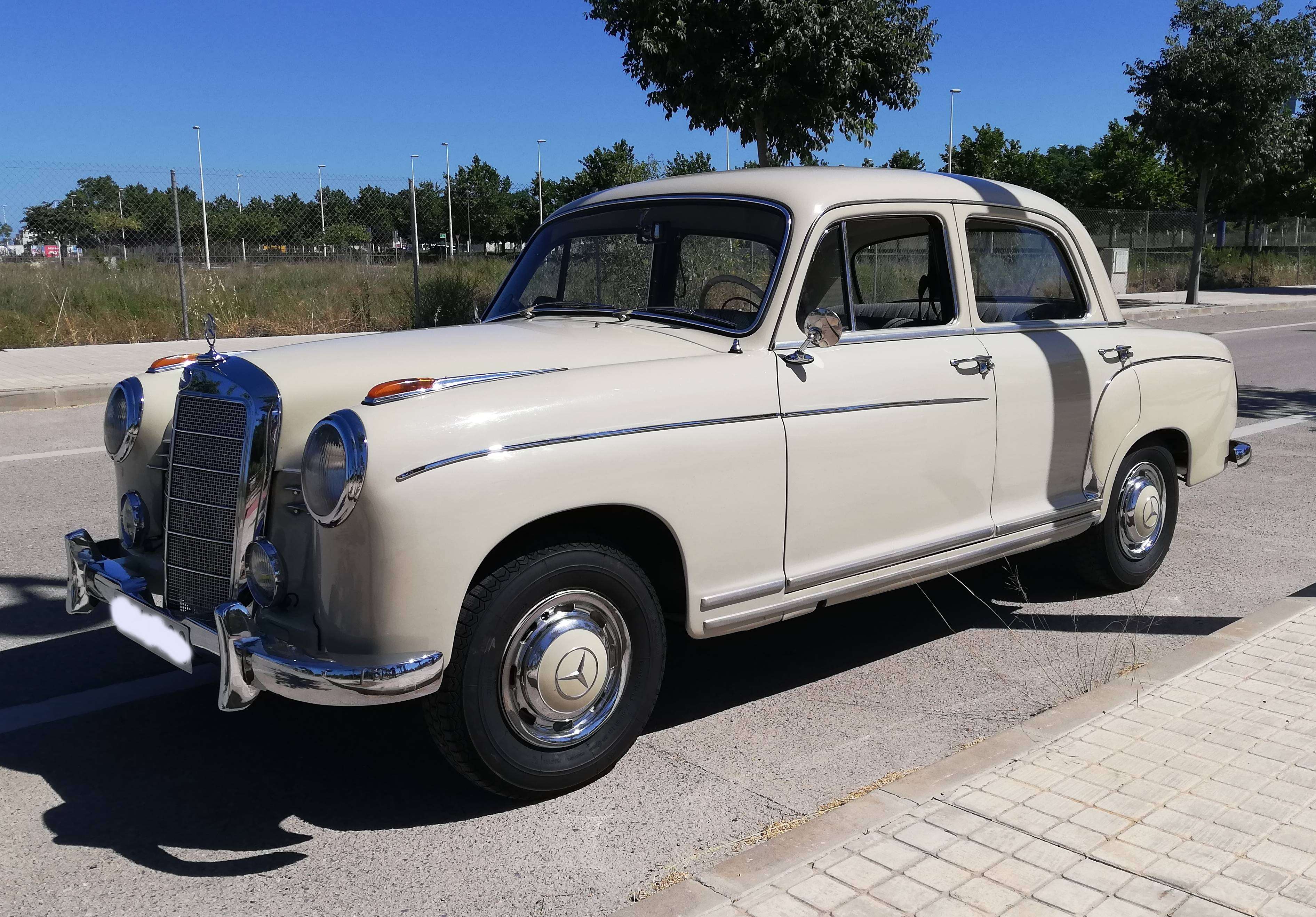Mercedes-Benz 190 W121 Ponton - foto 1