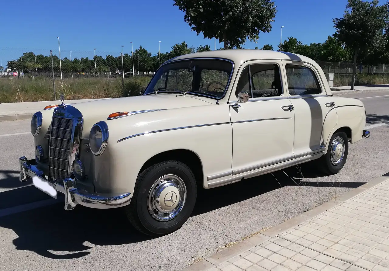 Mercedes-Benz 190 W121 Ponton, foto 1