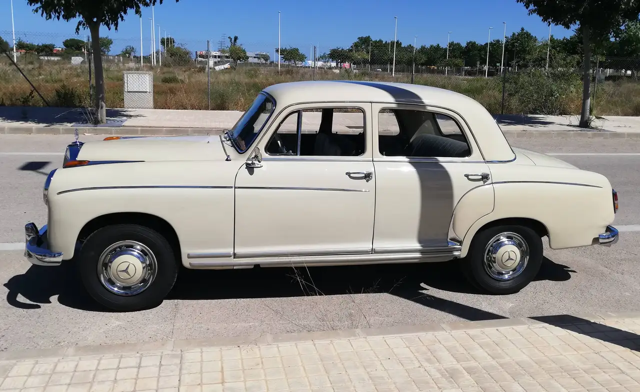 Mercedes-Benz 190 W121 Ponton, foto 2