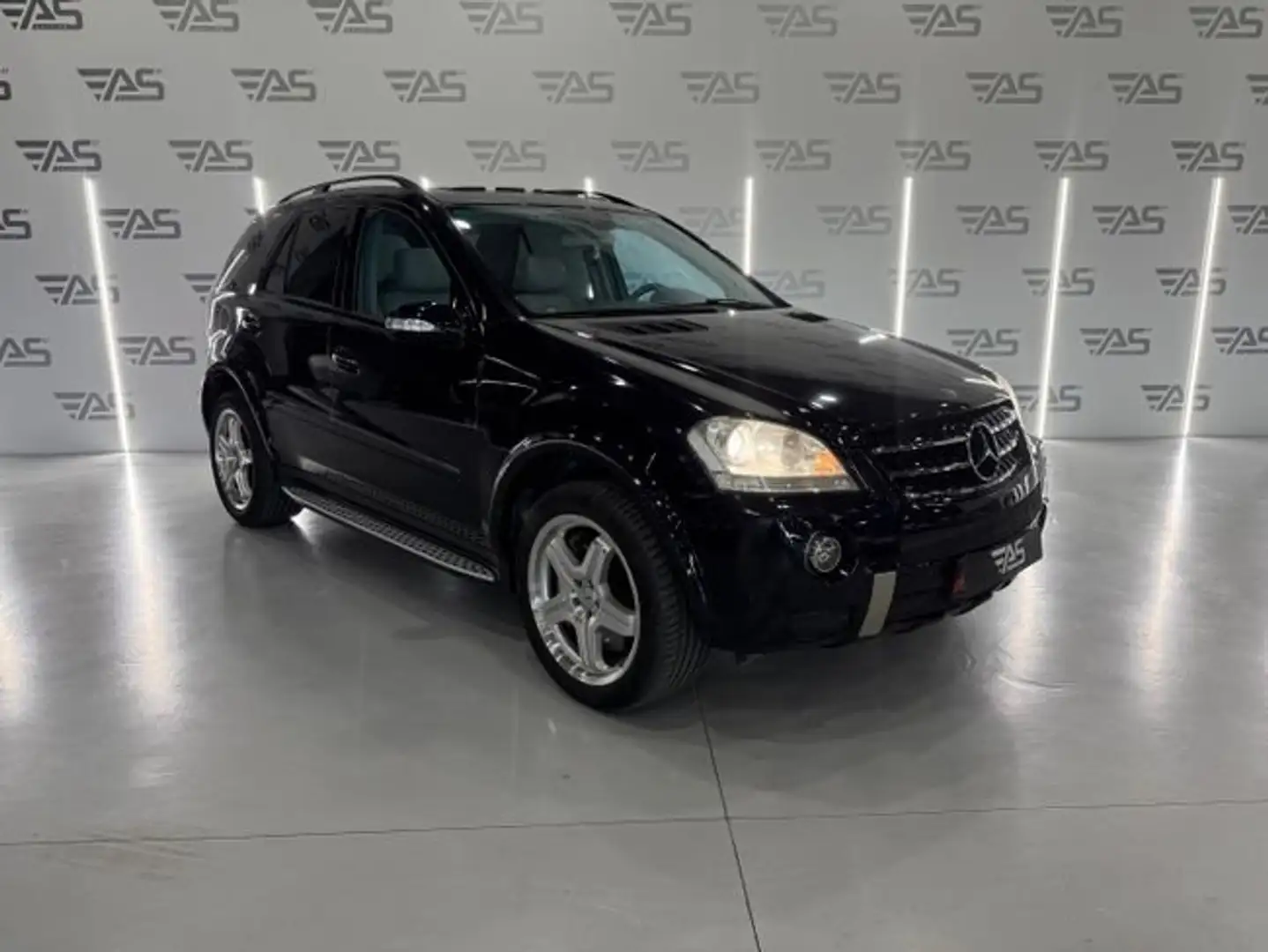 Mercedes-Benz ML 63 AMG Aut. Azul - 2