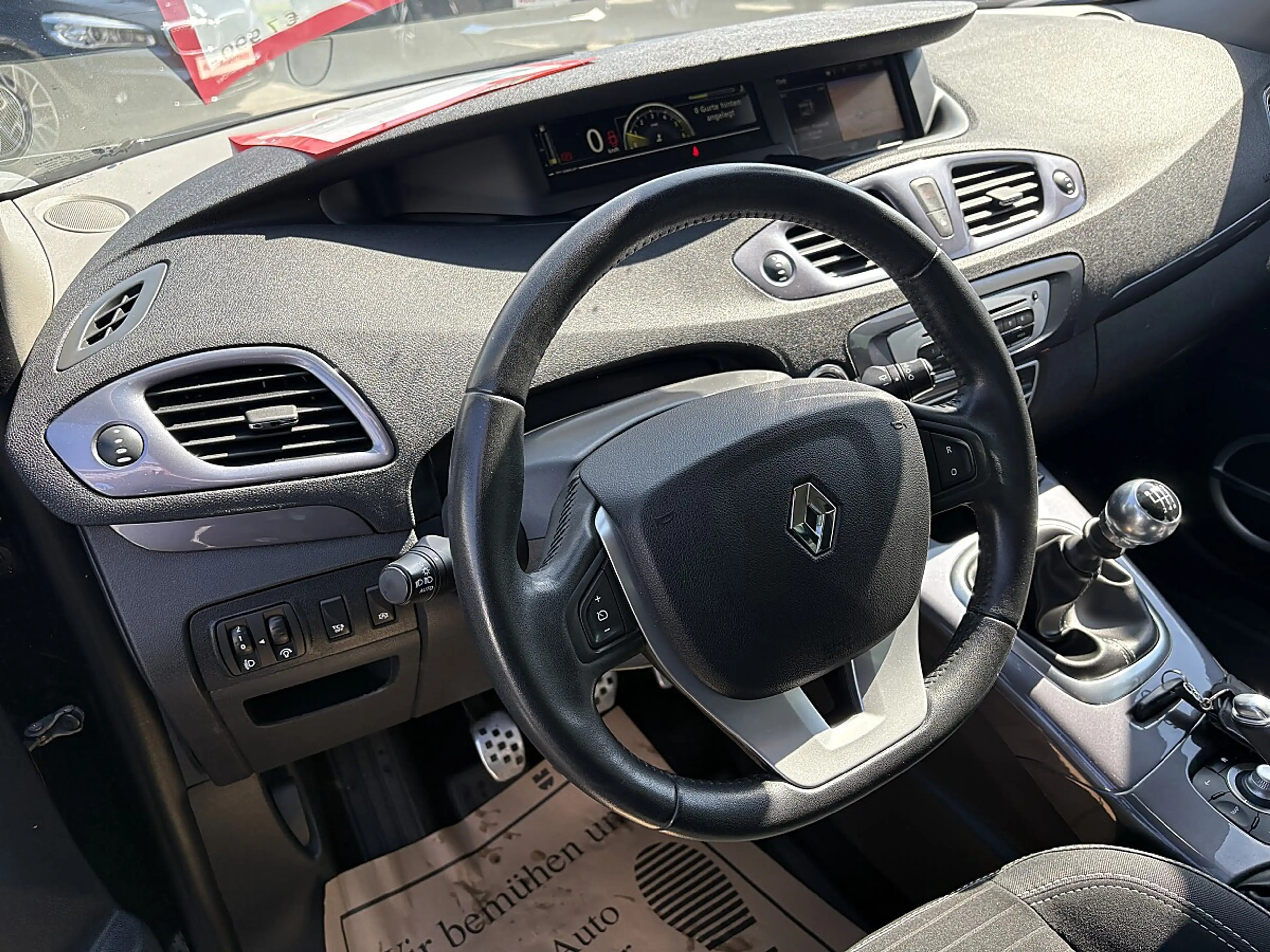 Renault Scenic Scénic XMOD Energy dCi 110 Bose Edition — photo 12