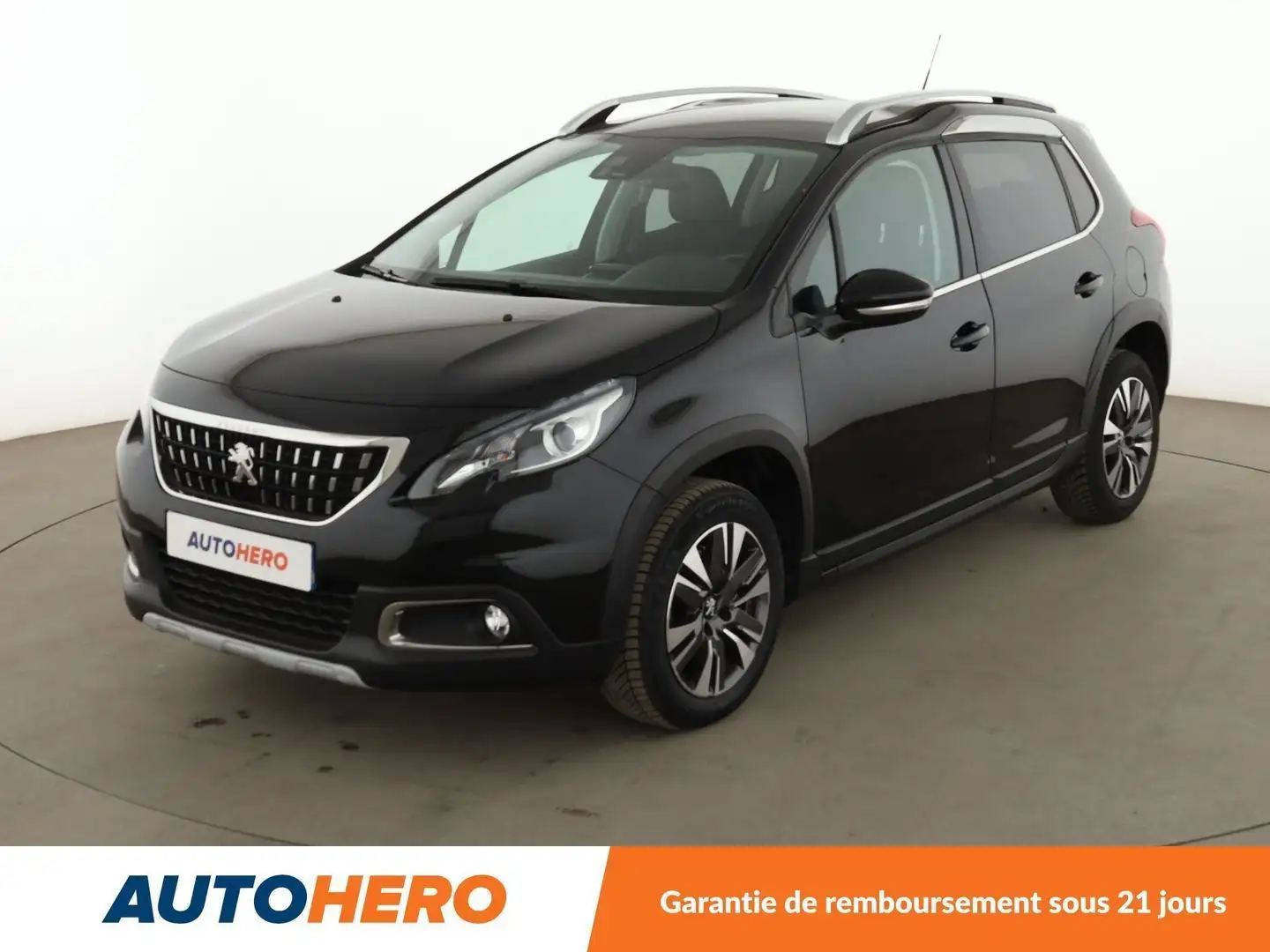 Peugeot 2008 1.2 PureTech Allure Noir - 1