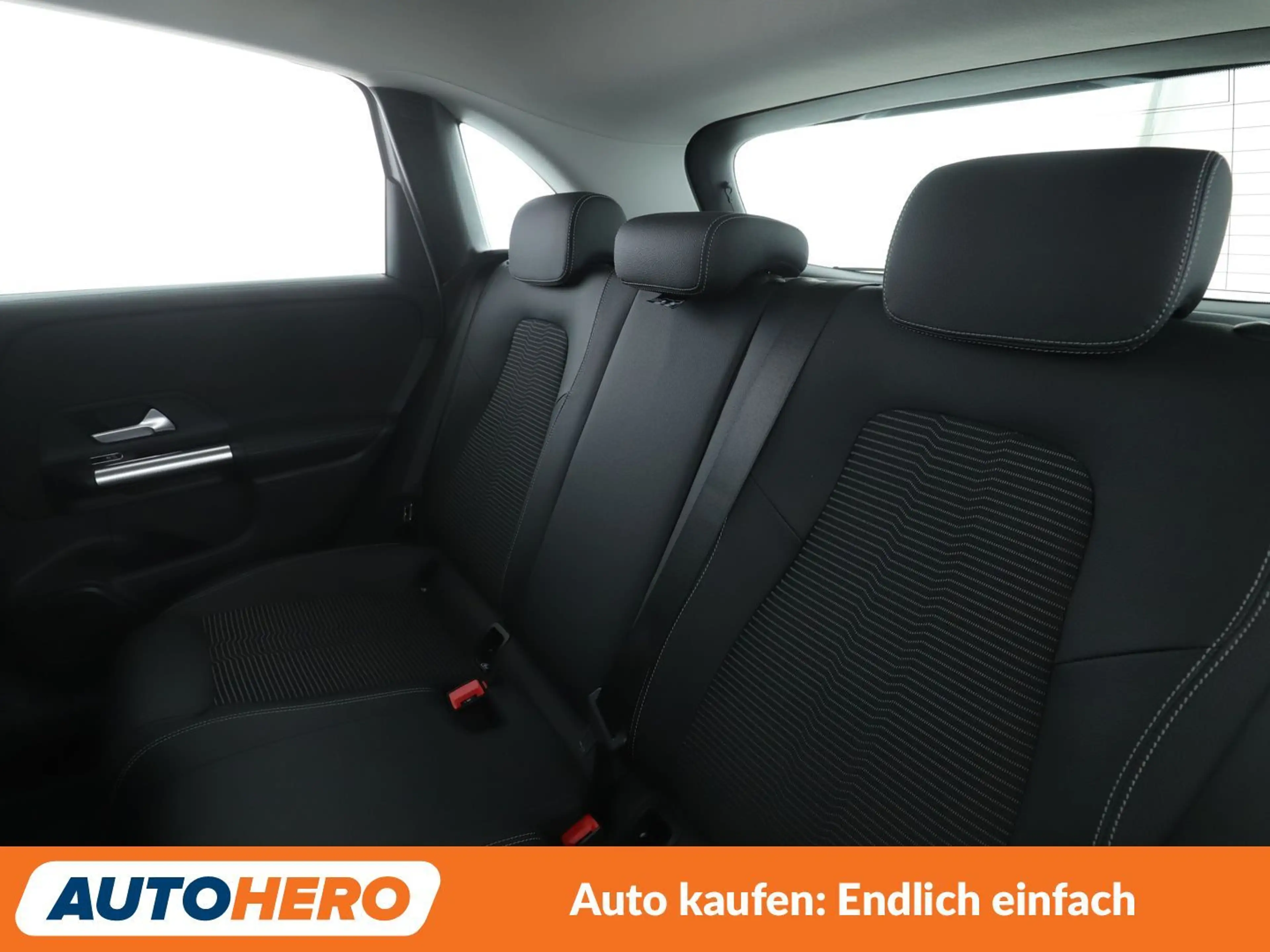 Mercedes-Benz B 250 B 250e Progressive — photo 14