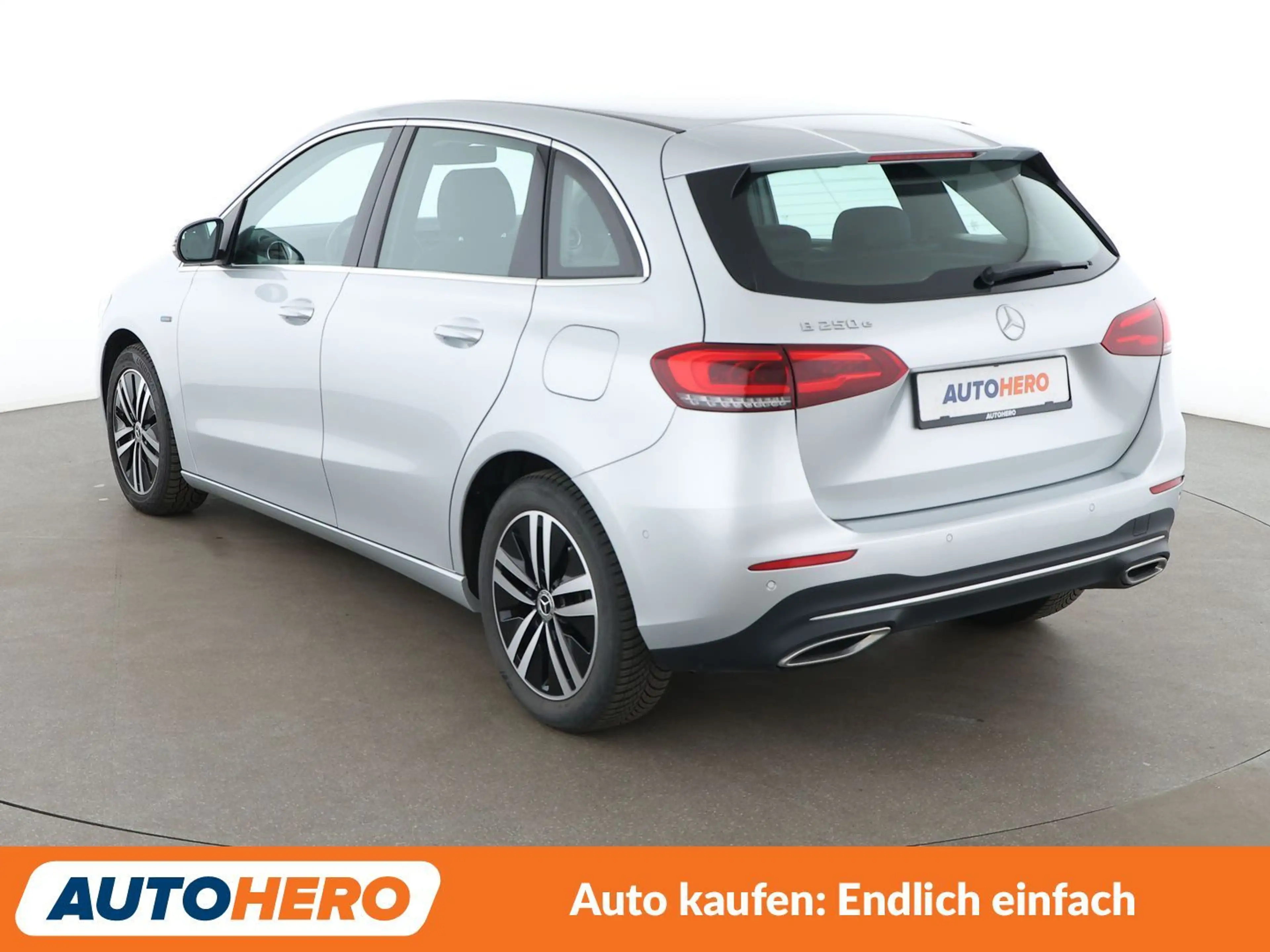 Mercedes-Benz B 250 B 250e Progressive — photo 4