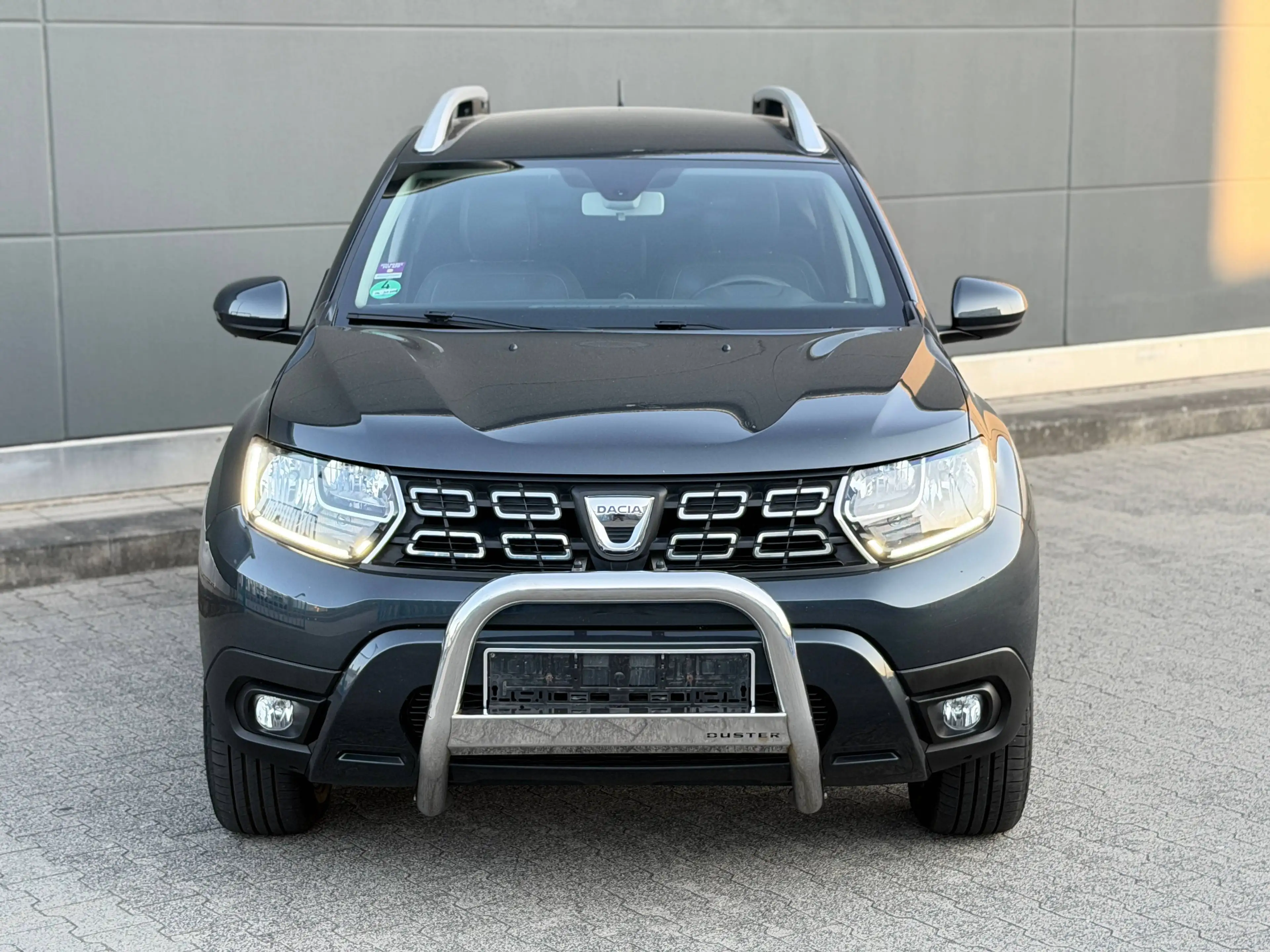 Dacia Duster Prestige 4WD Allrad 1. Hand Unfallfrei Leder Rkam Sitzheizung — photo 14