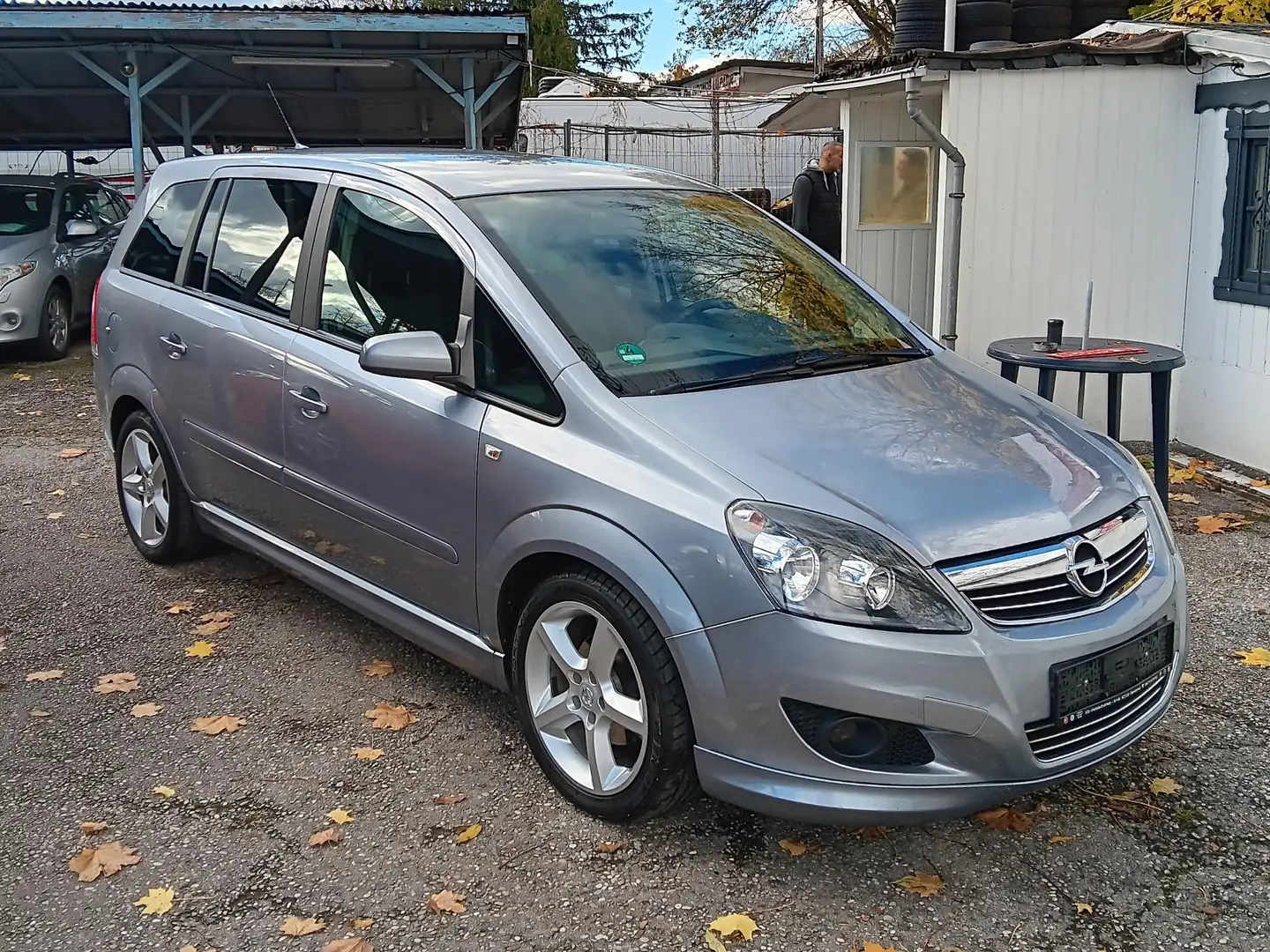 Opel Zafira Sport 1.8 Gris - 1