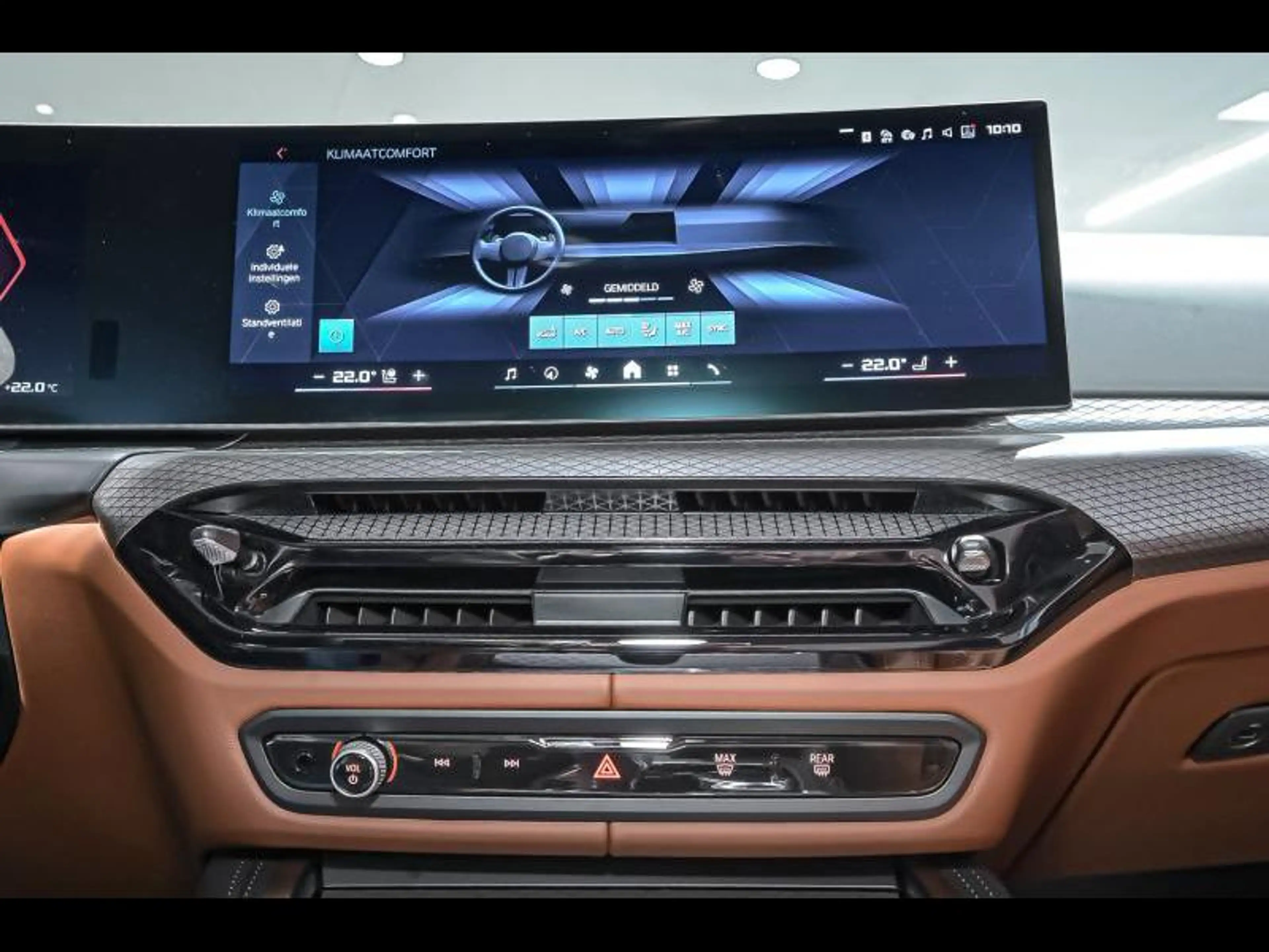 BMW M4 xDrive Competition Cabrio — photo 15