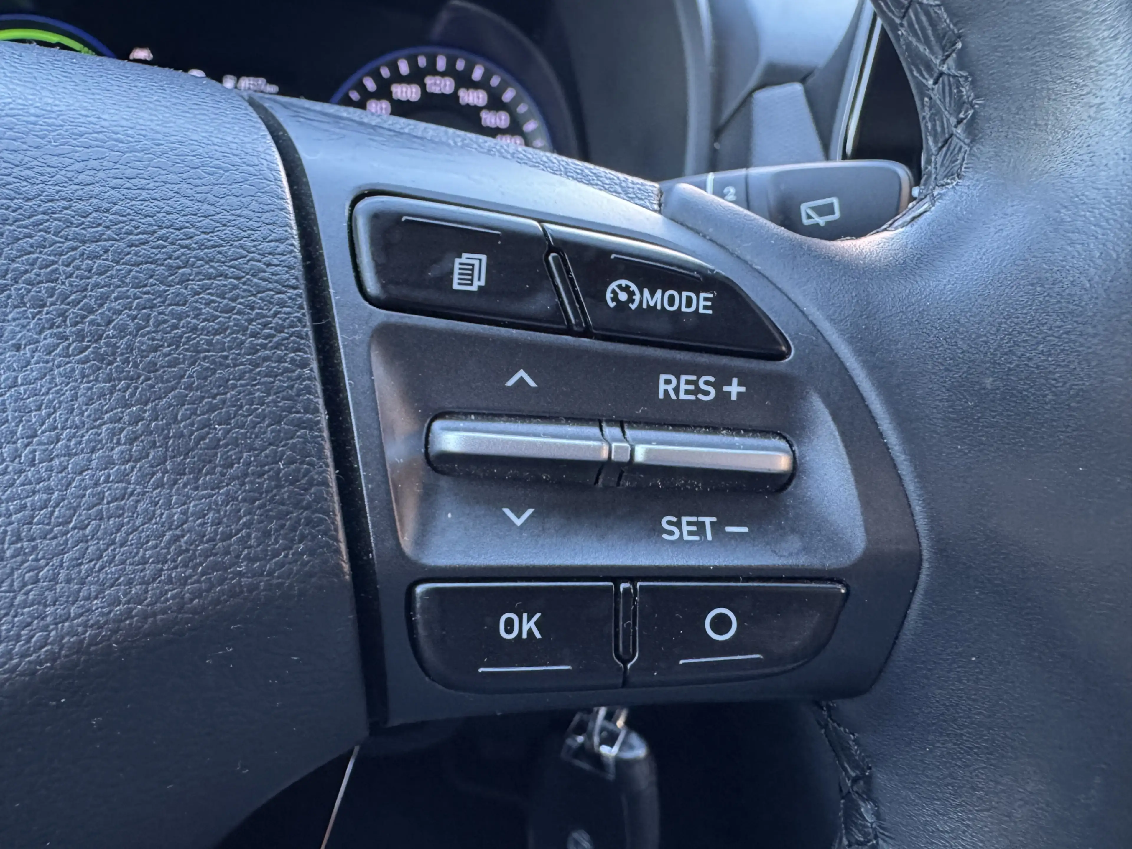 Hyundai KONA 1.6 GDI HEV Premium // TREKHAAK! // KRELL PREMIUM — photo 9