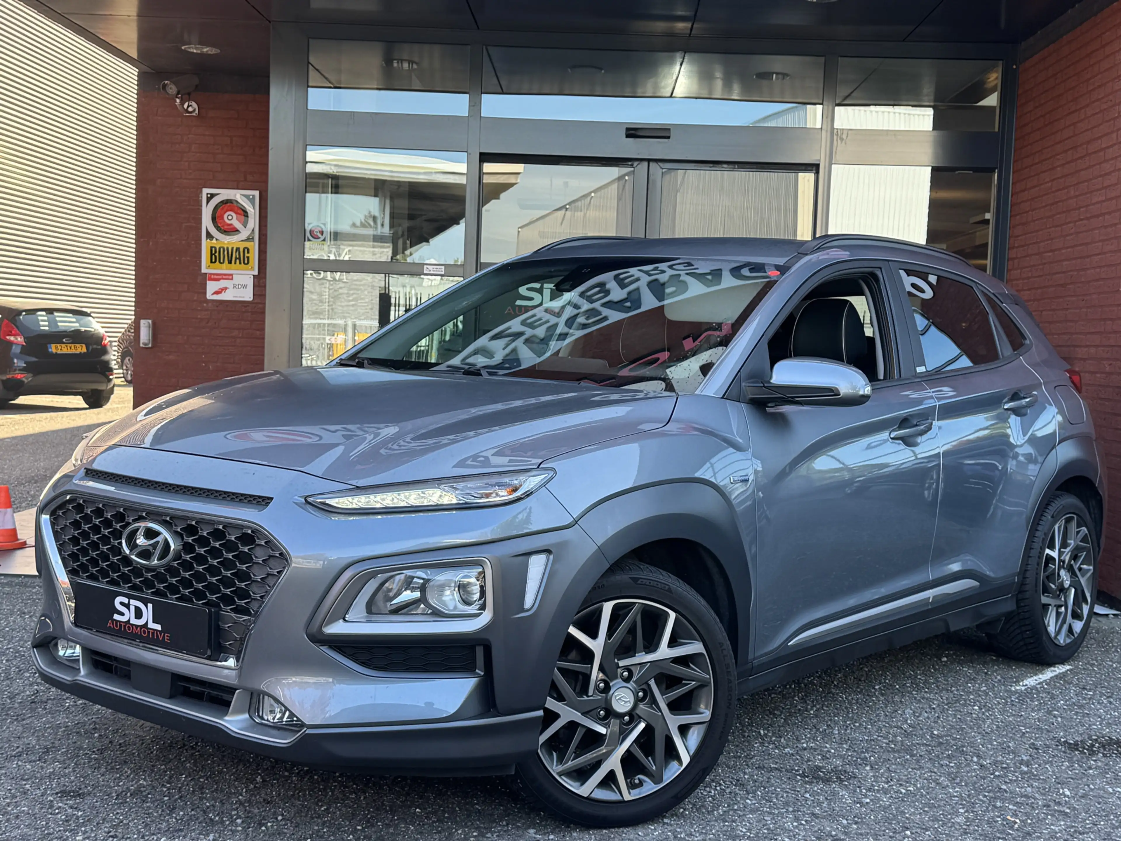 Hyundai KONA 1.6 GDI HEV Premium // TREKHAAK! // KRELL PREMIUM — photo 2