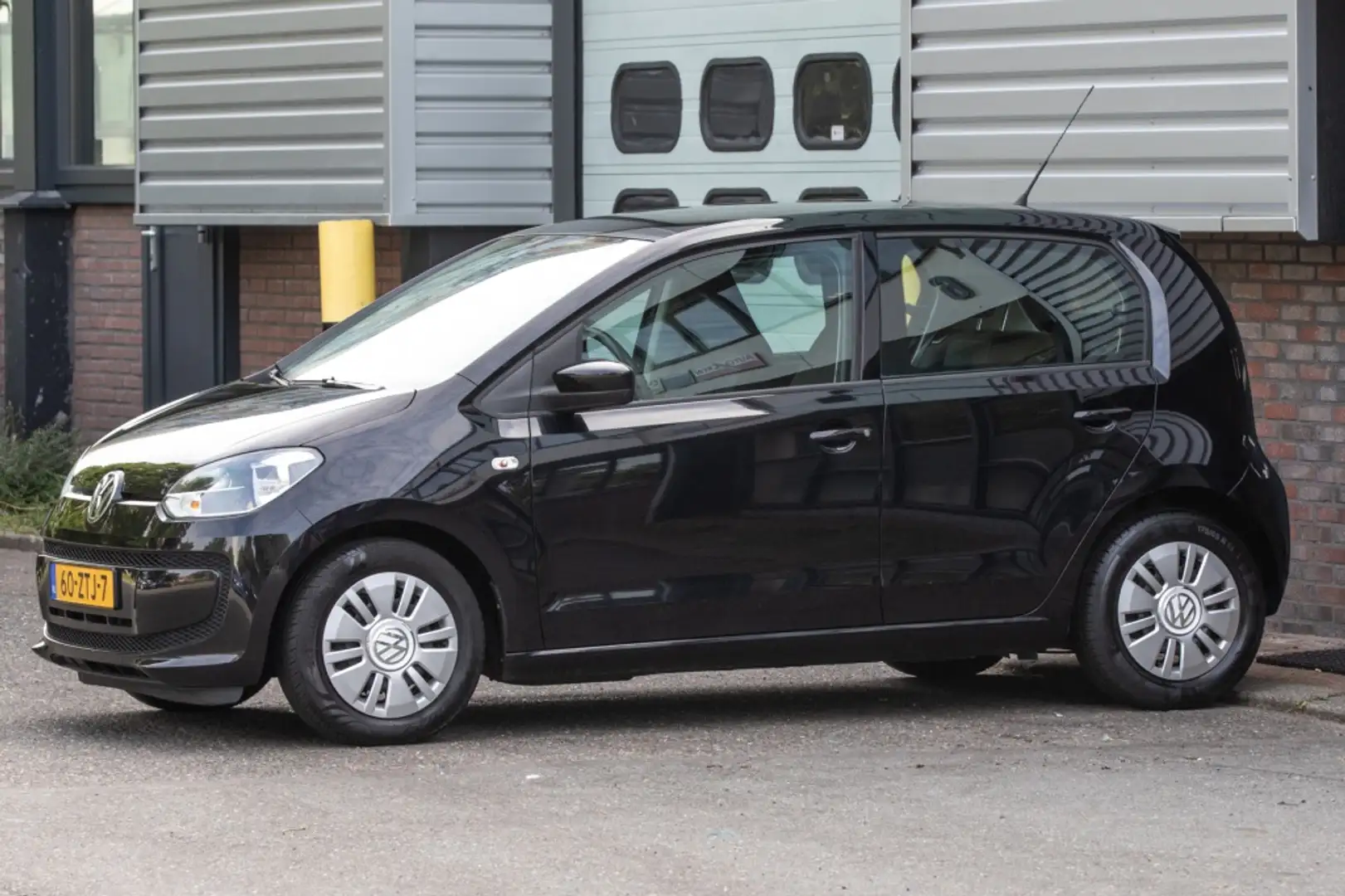 Volkswagen up! 1.0 move up! BlueM. Zwart - 2