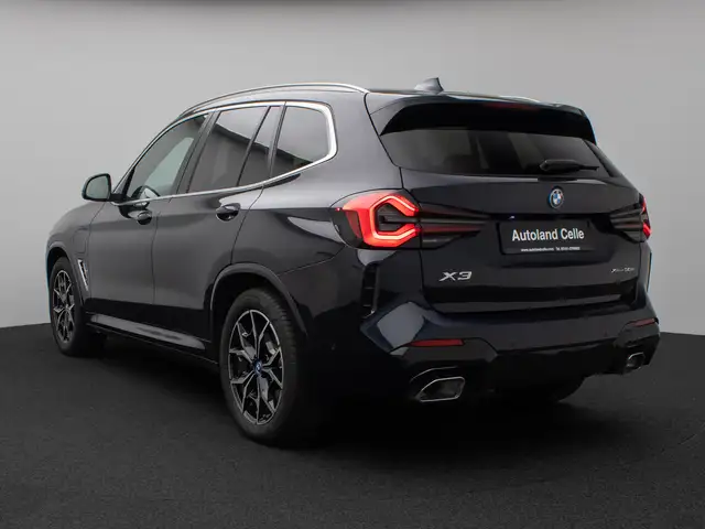 BMW X3 view 9