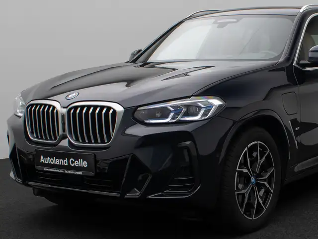 BMW X3 view 14