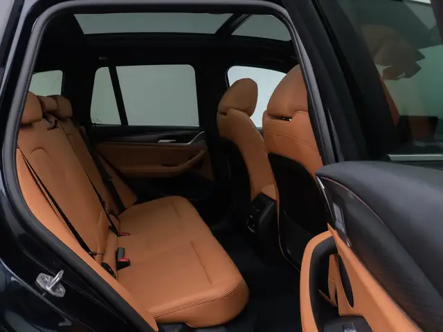 BMW X3 view 26