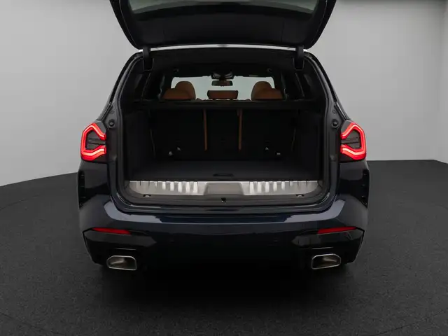 BMW X3 view 13