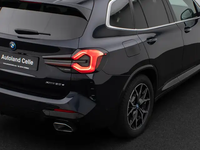 BMW X3 view 16