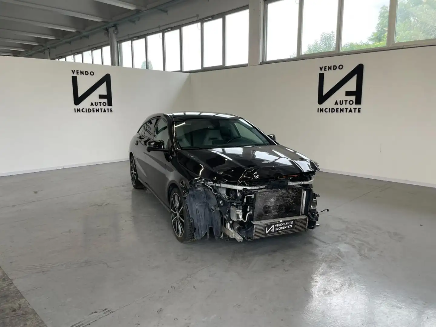 Mercedes-Benz CLA 200 CDI S.W. SPORT - 1