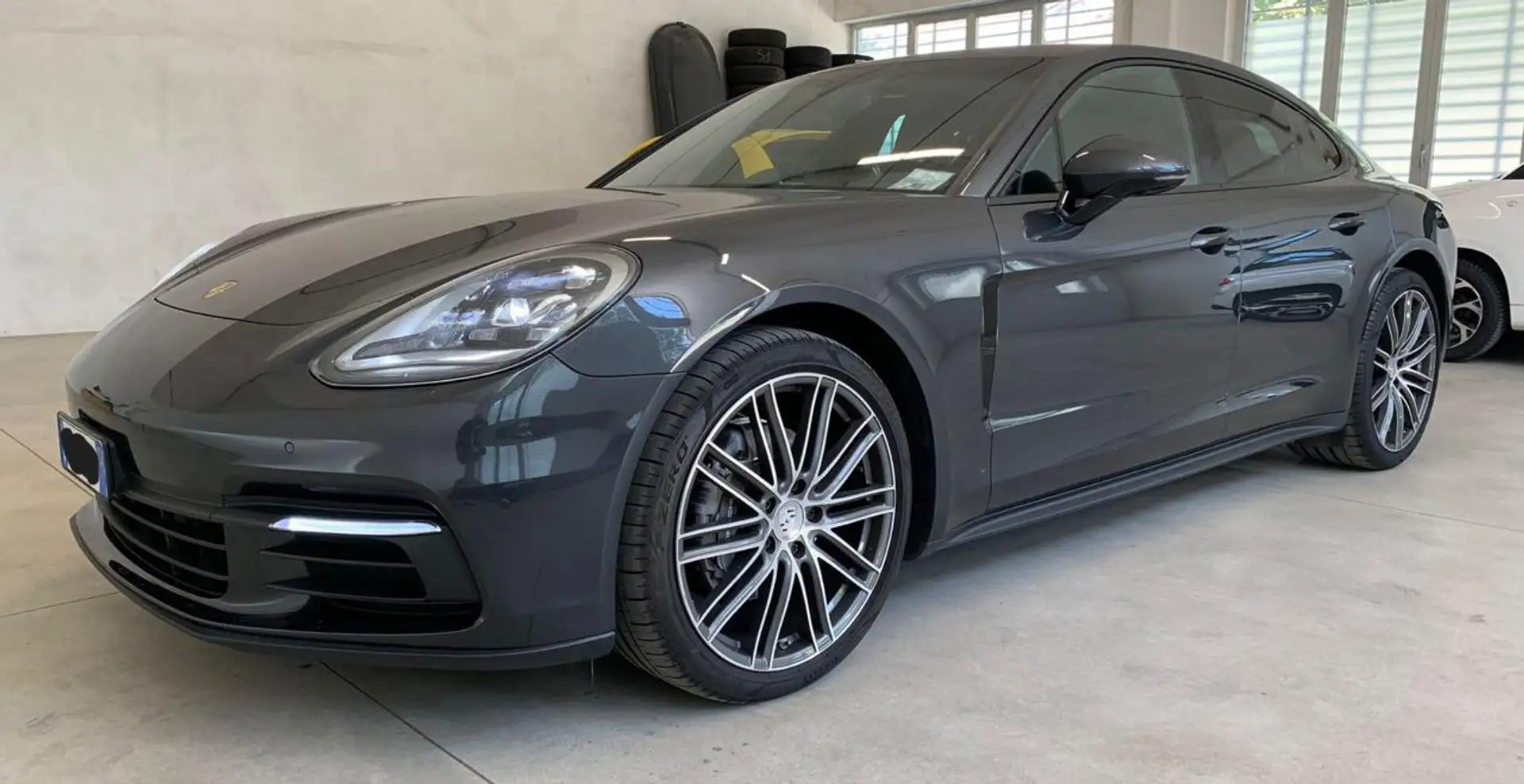 Porsche Panamera 3.0 Gris - 1
