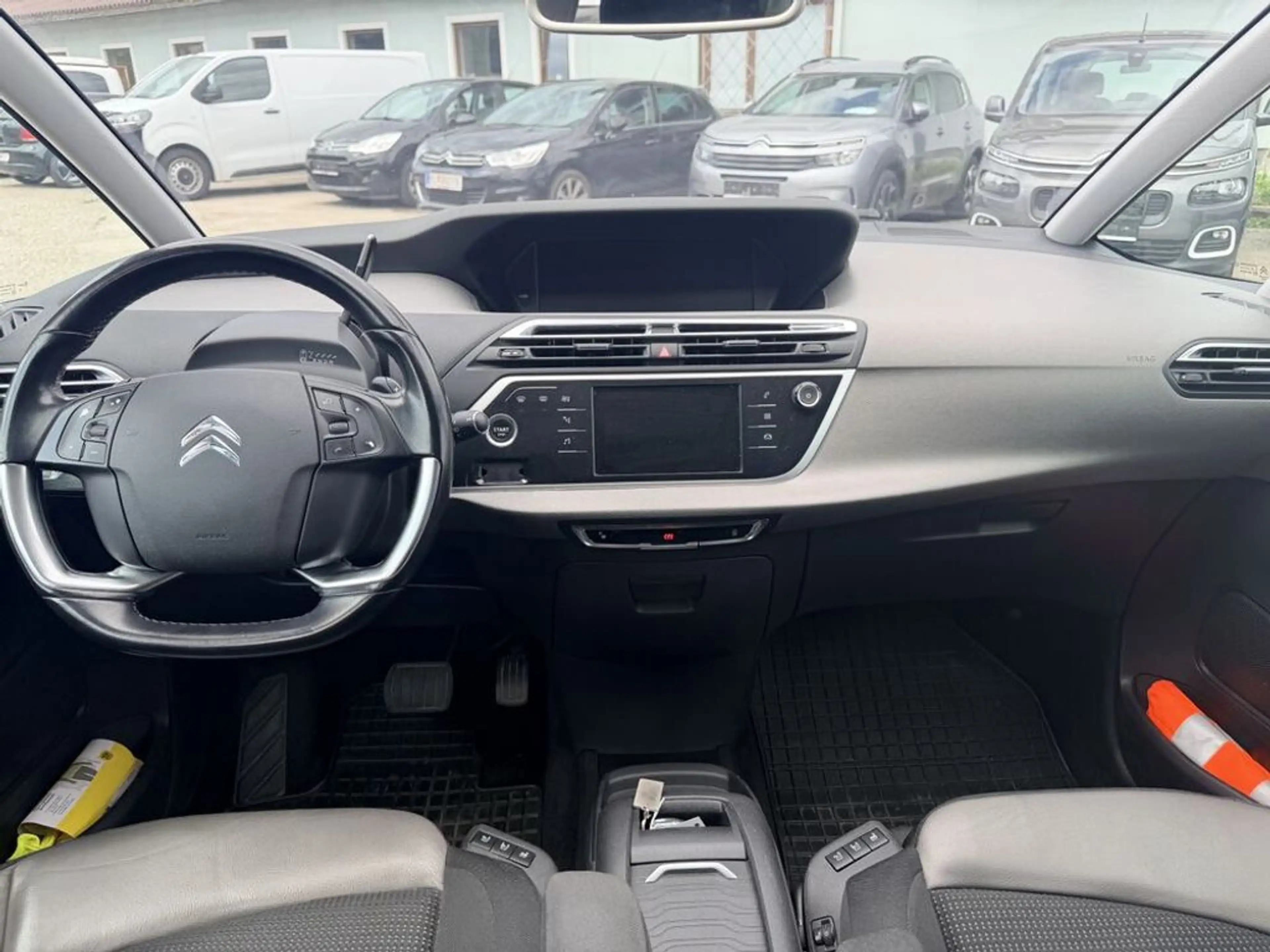 Citroen Grand C4 Picasso BHDi 120 EAT 6 Shine — photo 12