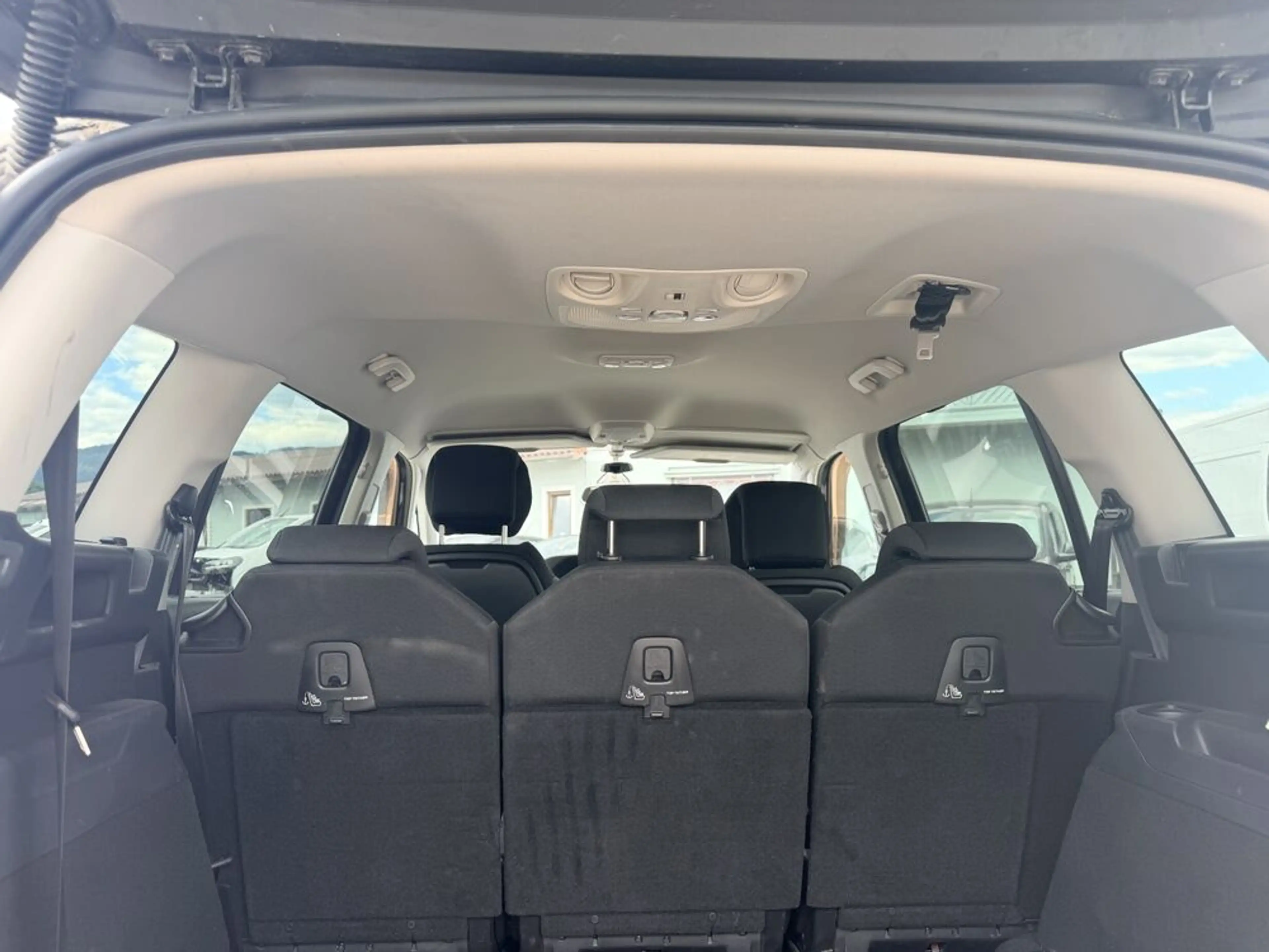 Citroen Grand C4 Picasso BHDi 120 EAT 6 Shine — photo 9