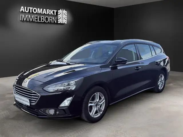Ford Focus view 4