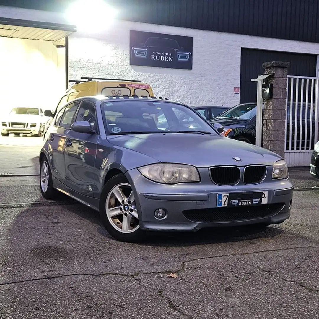 BMW 116 118d Grau - 1