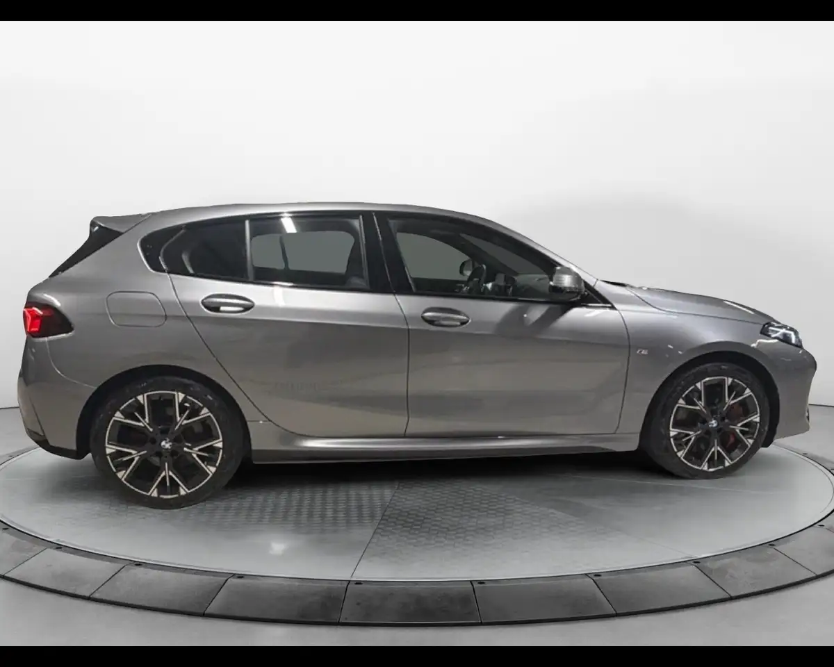 BMW 118 d 5