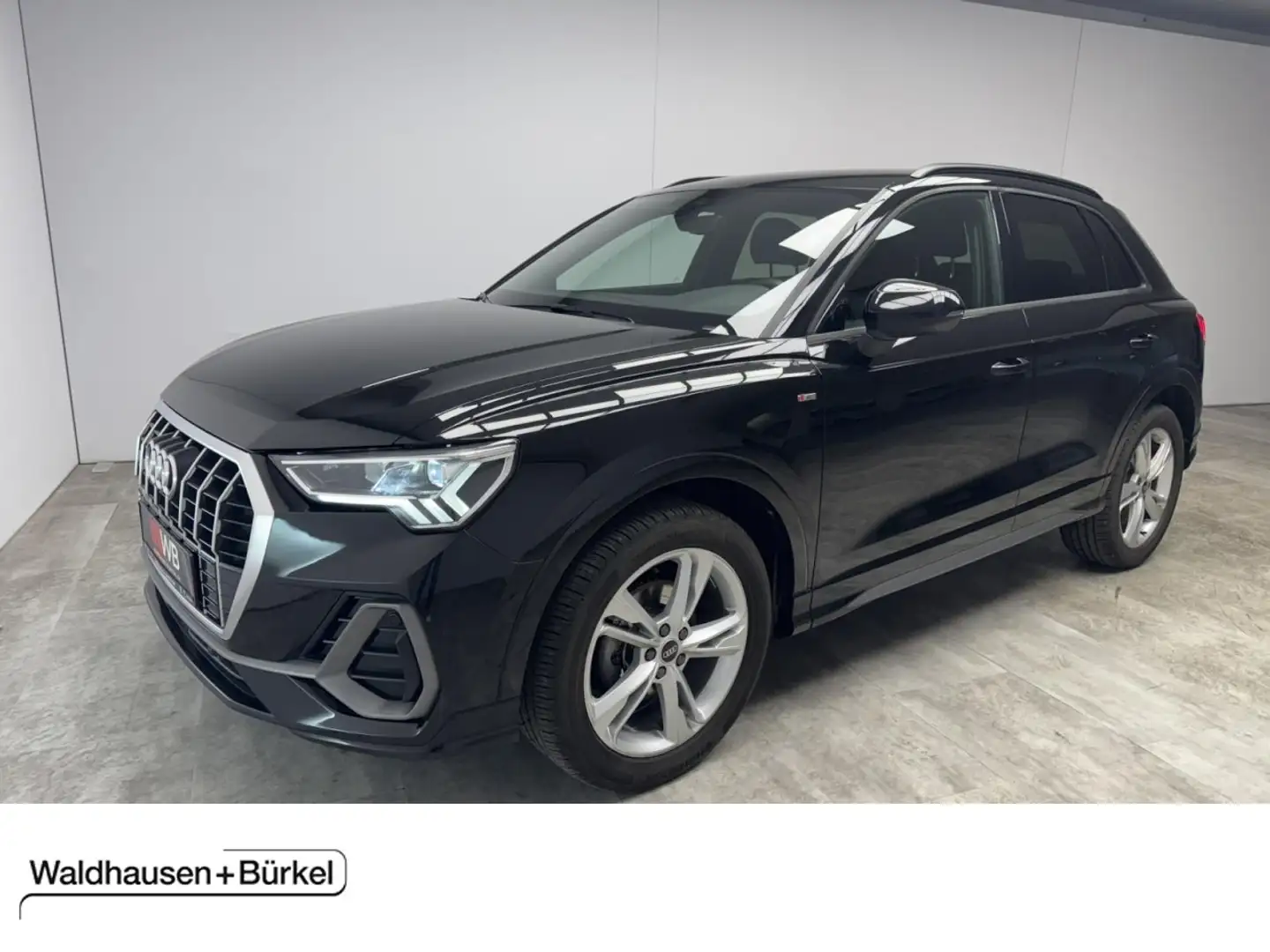 Audi Q3 35 TDI S-tronic S line Klima Navi Rückfahrkamera Schwarz - 1