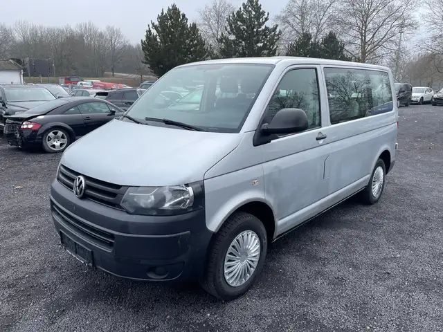 Volkswagen T5 Caravelle Kombi 4Motion