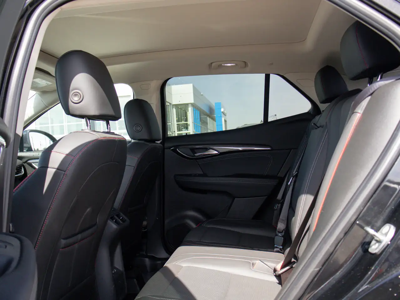 Buick Envision снимка Buick Envision