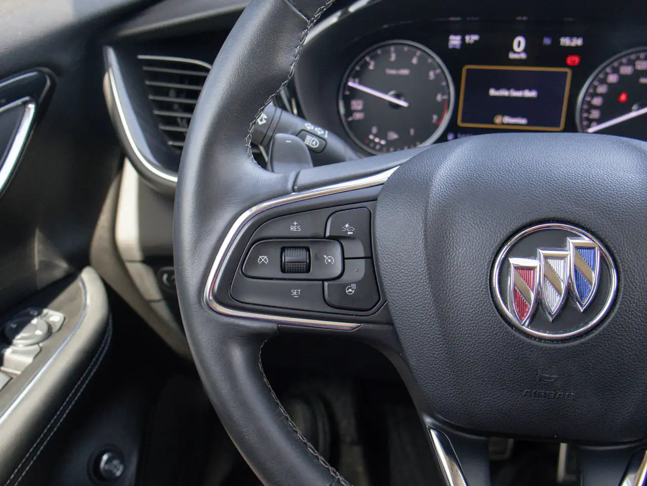 Buick Envision снимка Buick Envision