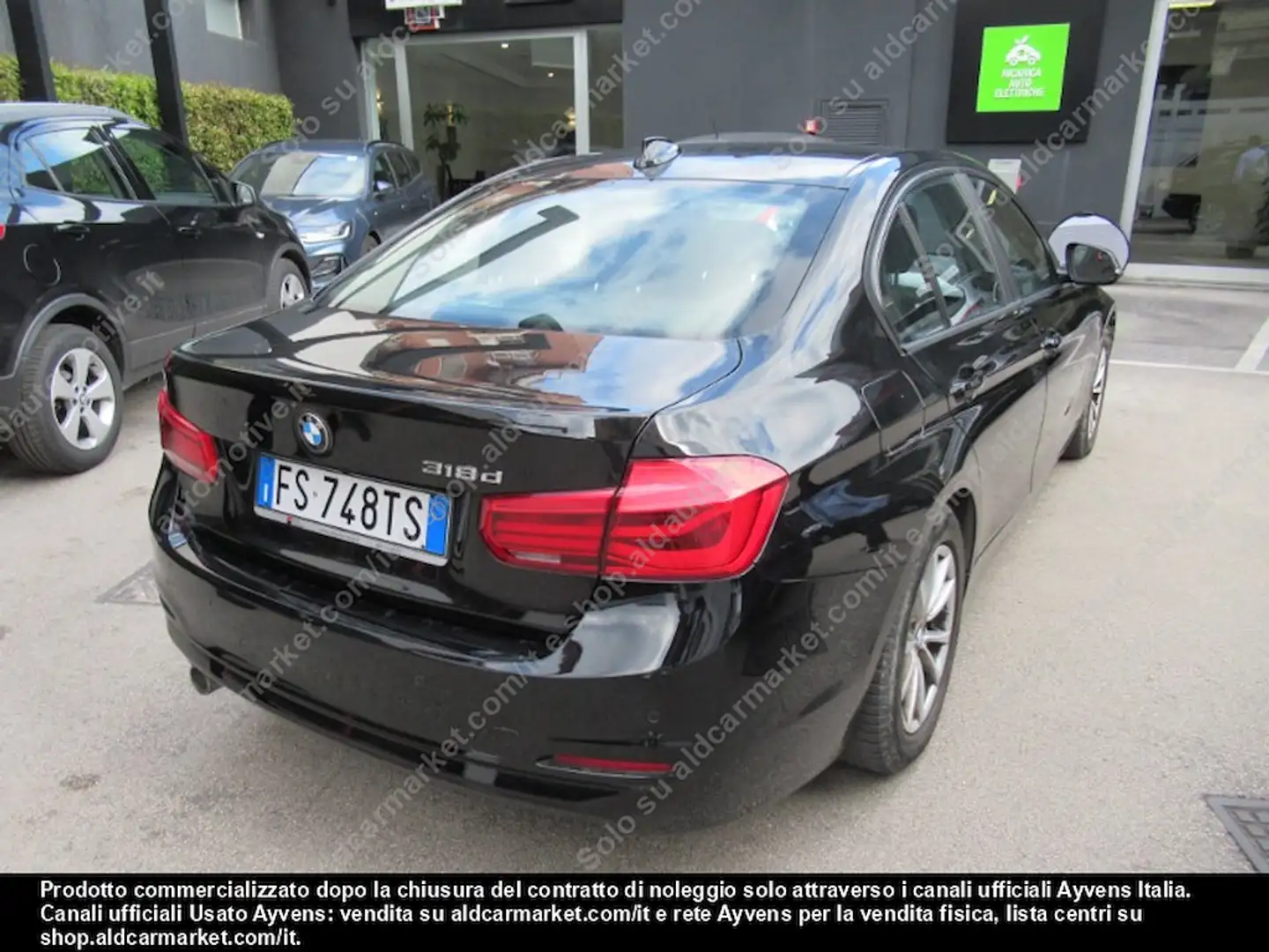 BMW 318 318dA Business Noir - 2