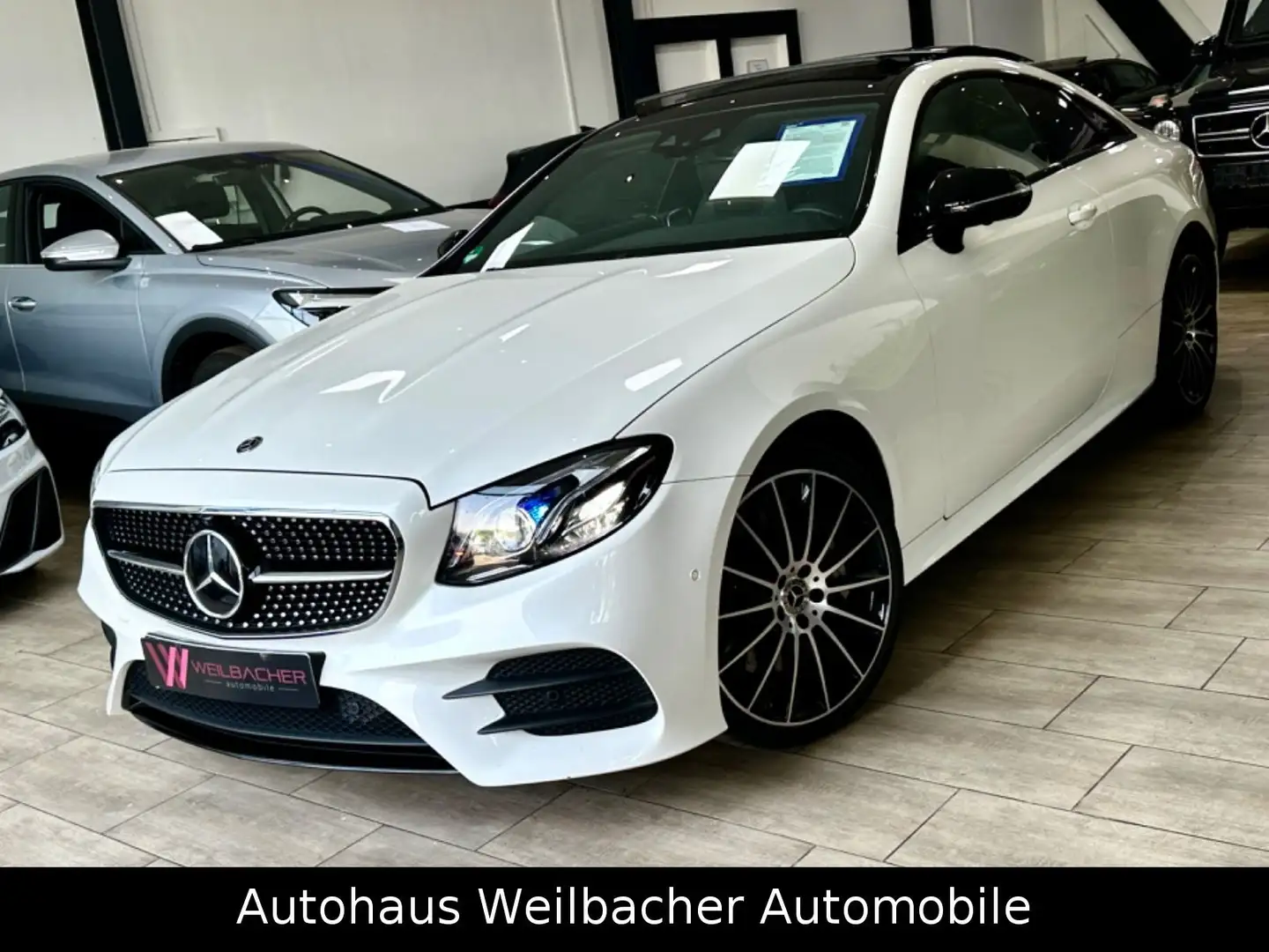 Mercedes-Benz E 450 Coupe 4Matic AMG Line *Pano*Burmester*Stdh Biały - 1