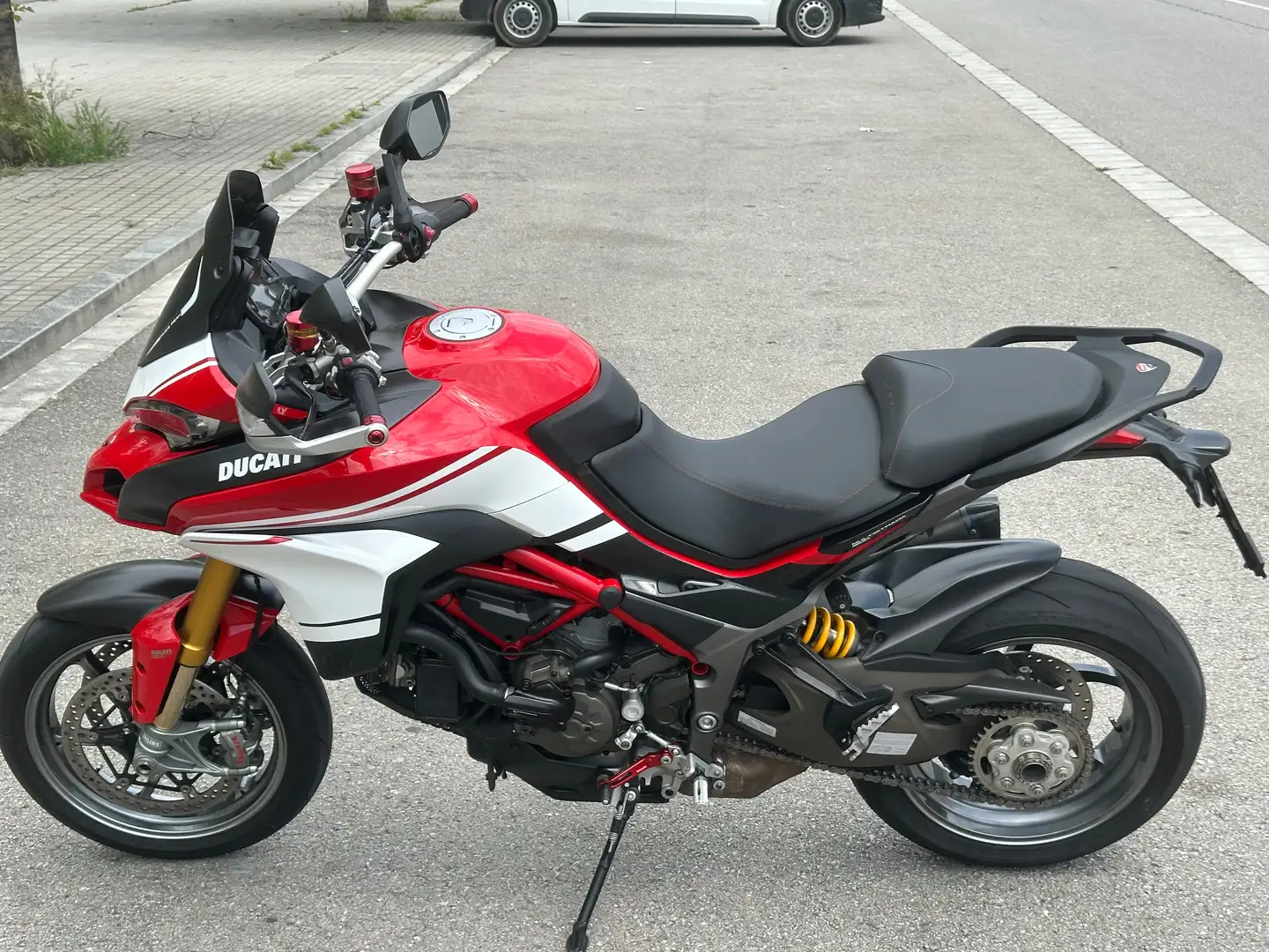 Ducati Multistrada 1200 Pikes peak Rojo - 2