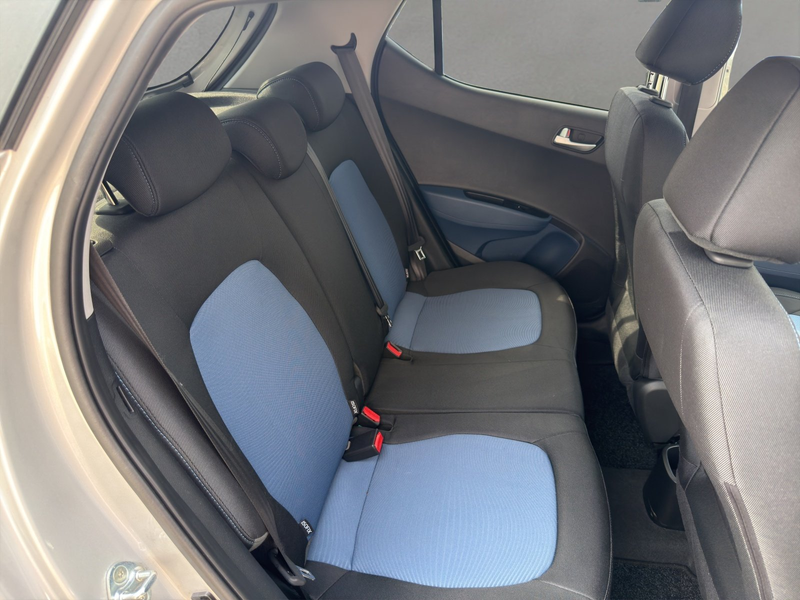 Hyundai i10 1.2 Sytle el. SD Glas Sitzh. Automatik Klima — photo 9