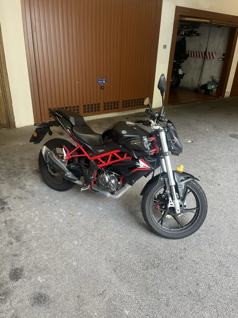 Benelli BN 125 Negru - 1