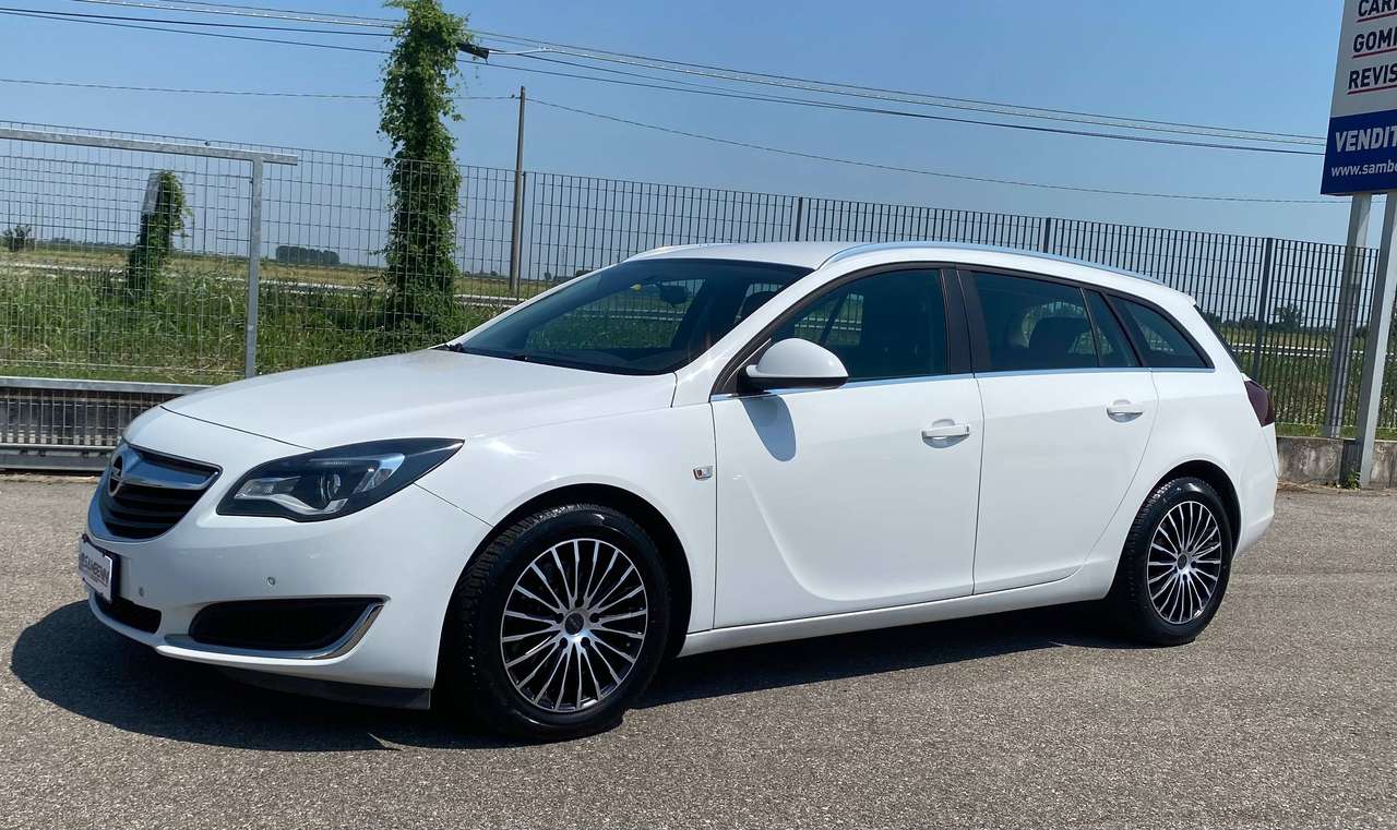 Opel Insignia SPORTOURER 2.0 CDTI