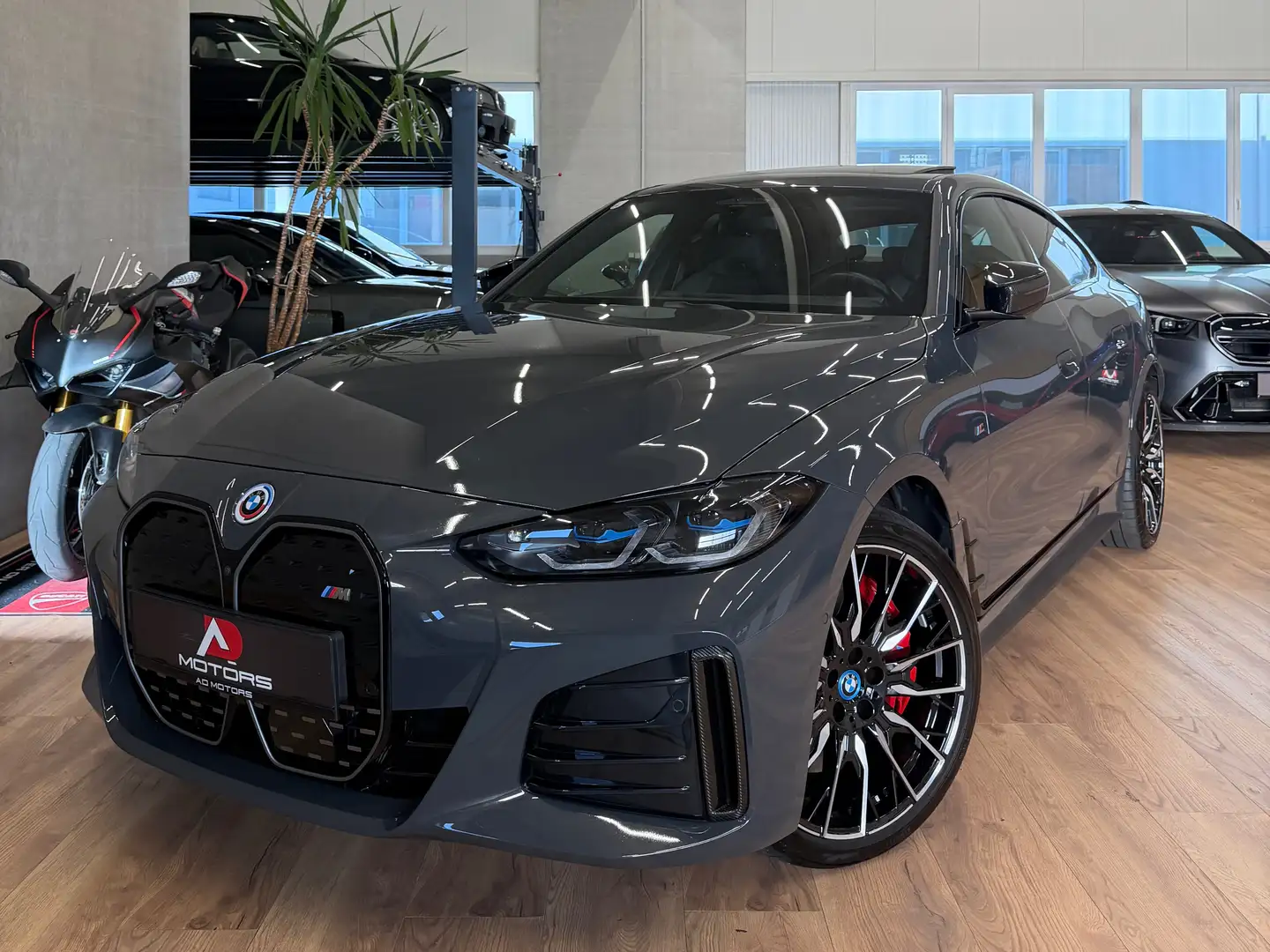 BMW i4 M50 / Leasingfähig / Carbon Grau - 1