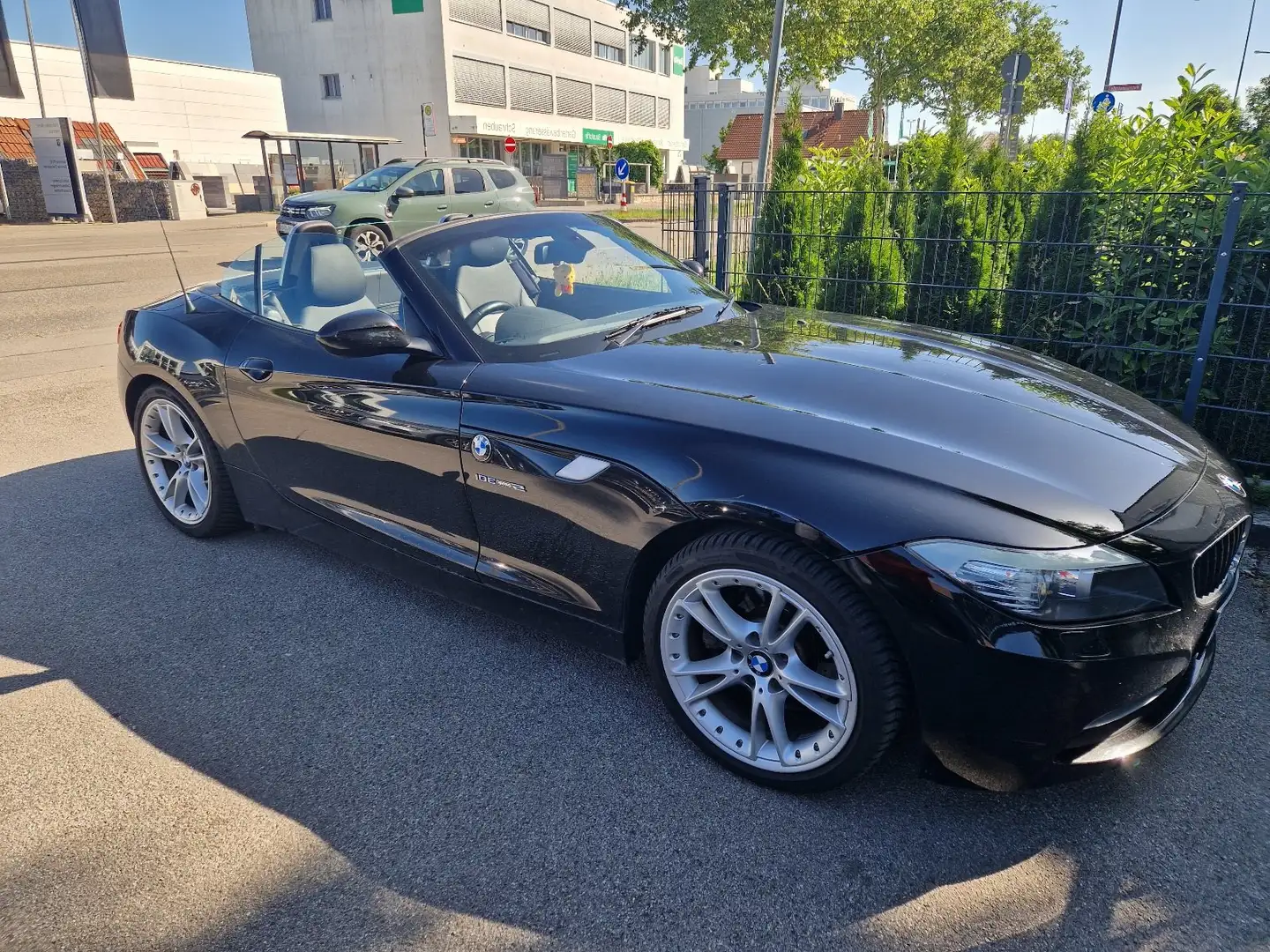 BMW Z4 sDrive30i Aut. Schwarz - 1