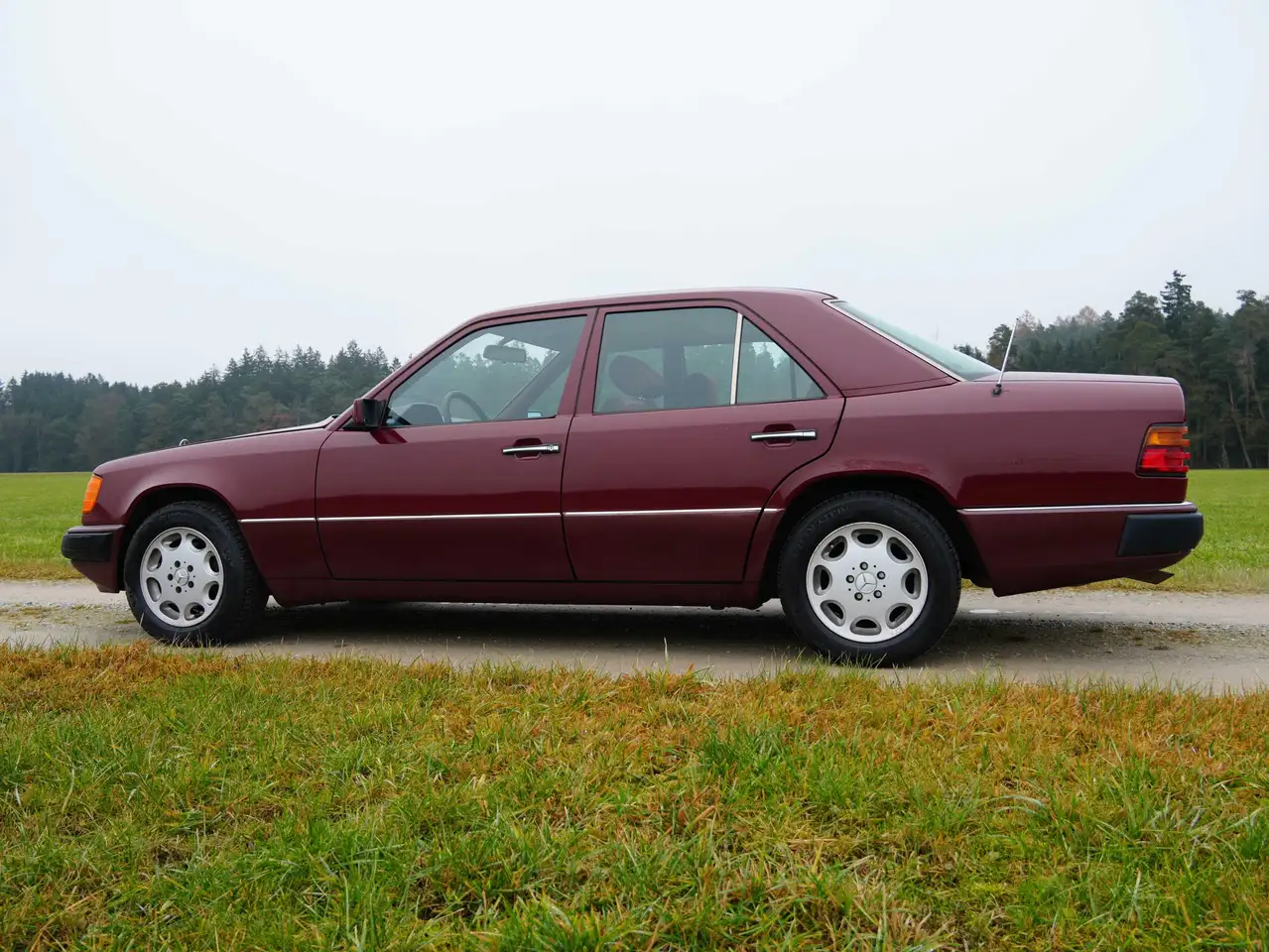 Mercedes-Benz E 230 230 E, foto 3