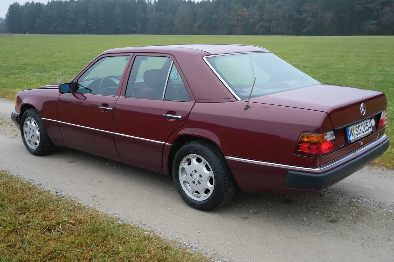 Mercedes-Benz E 230 230 E, foto 6