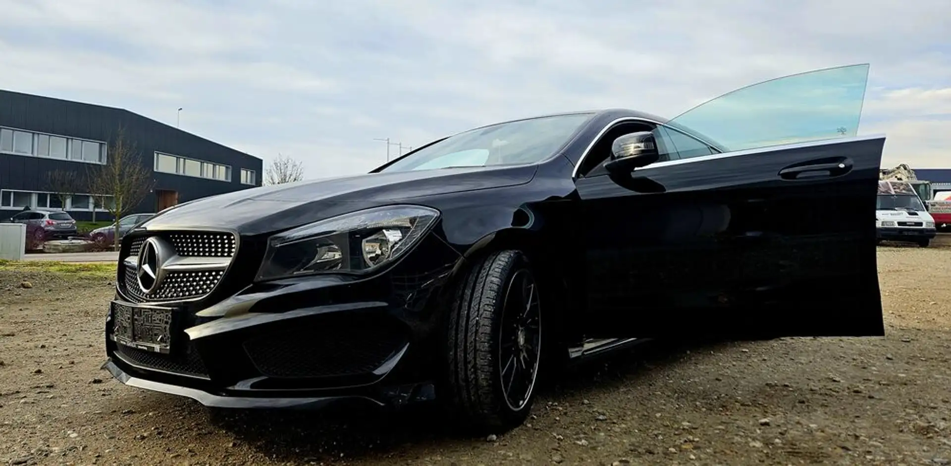 Mercedes-Benz CLA 200 CDI Schwarz - 2