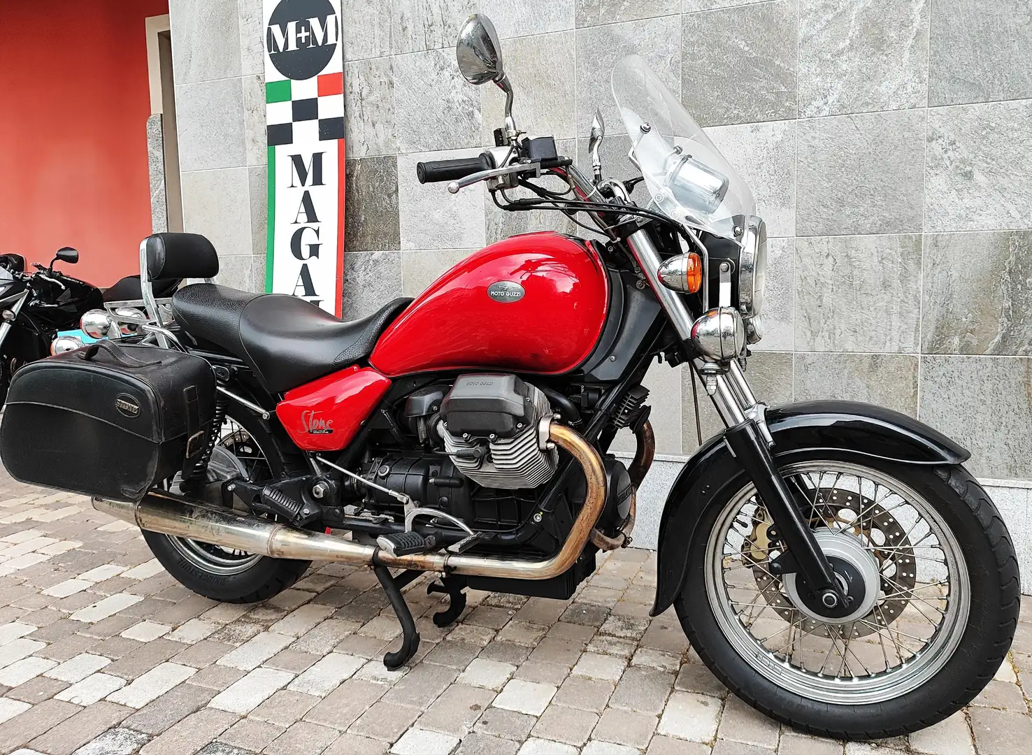 Moto Guzzi California 1000 stone Червоний - 1