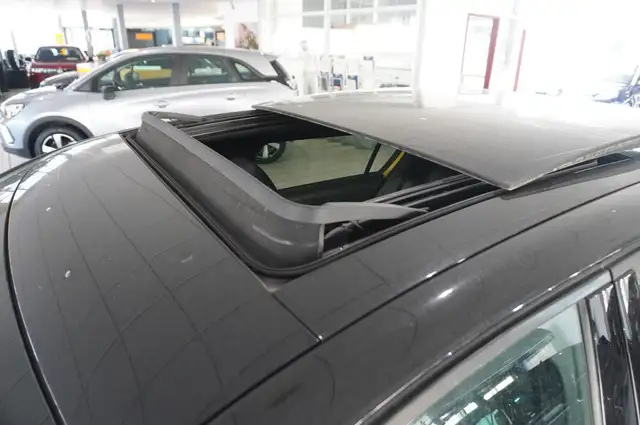 Opel Astra view 13