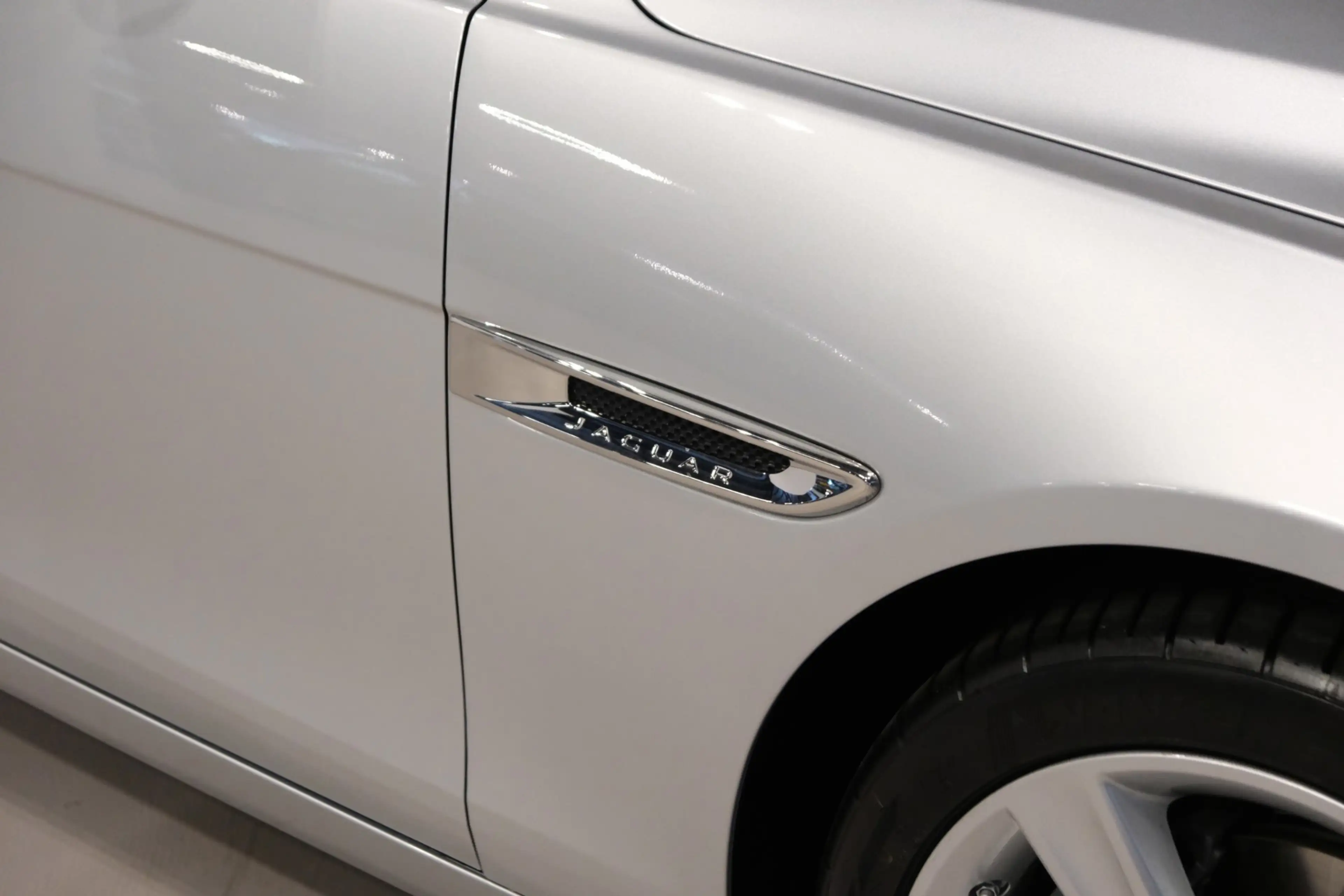 Jaguar XE 2.0 Portfolio *75.000km UNIEK* LEDER/Navi/Camera/M — photo 15