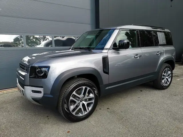 Land Rover Defender 7-ZIT. HSE. FULL FULL OPTION