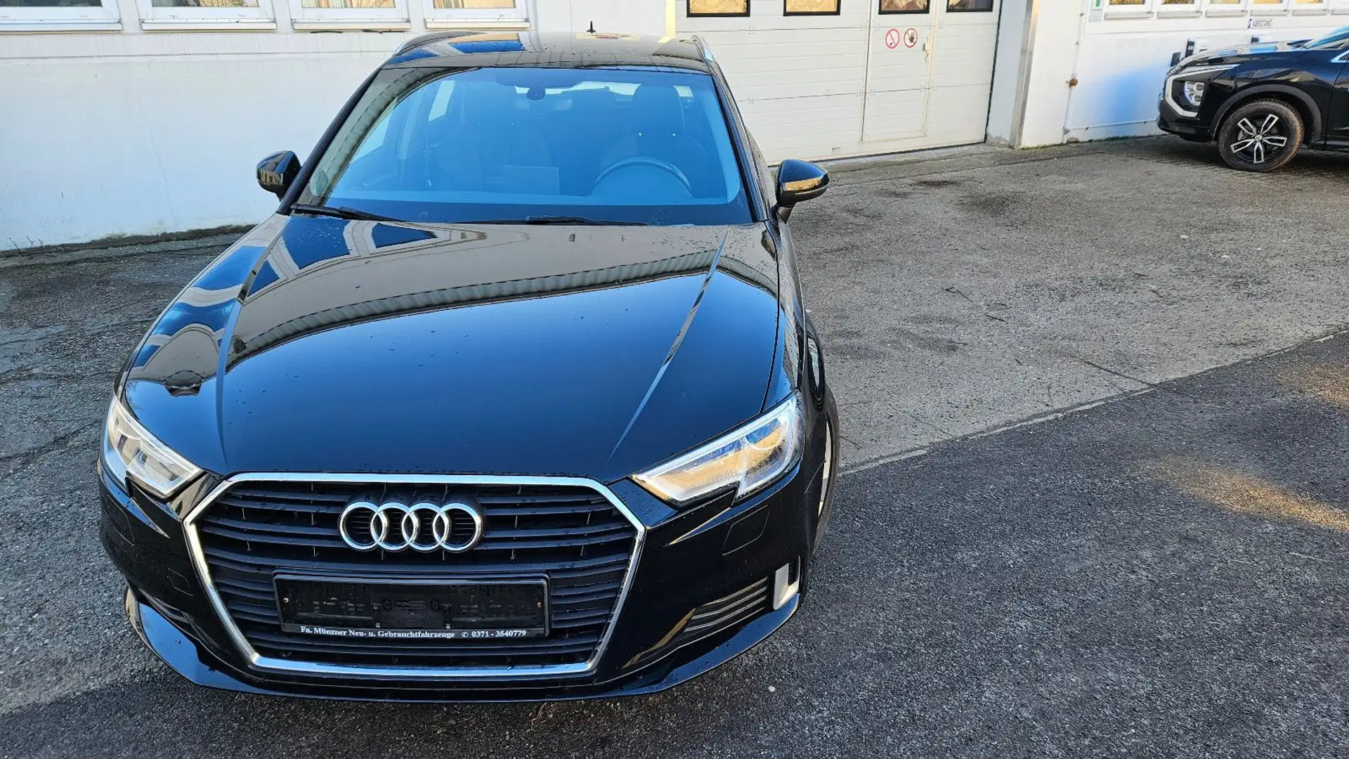 Audi A3 Sportback 30 TFSI sport Navi AHK GWG  8x ber. Schwarz - 1
